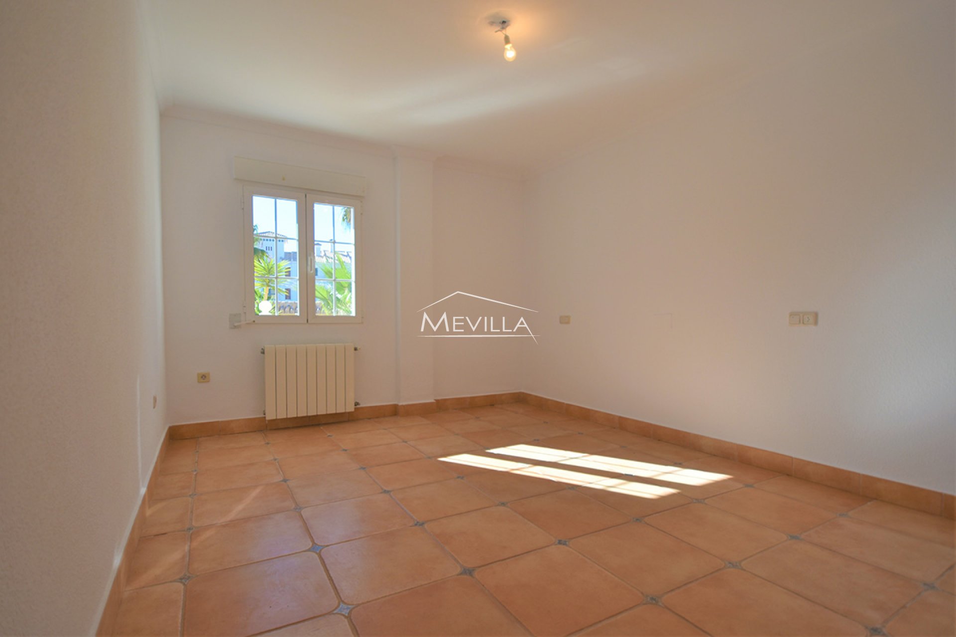 Reventes - Villa - Orihuela Costa - Villamartin