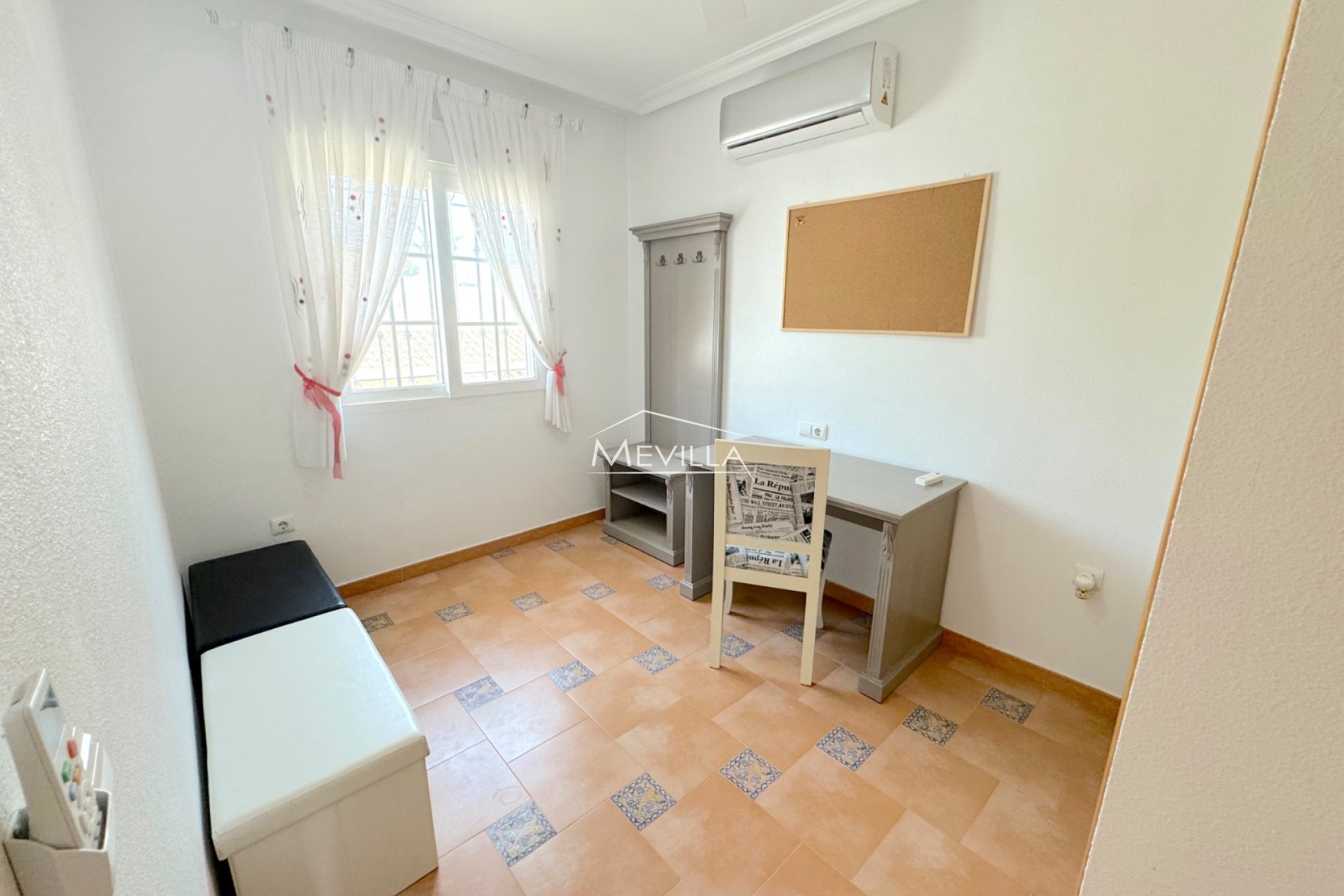 Reventes - Villa - Orihuela Costa - Villamartin