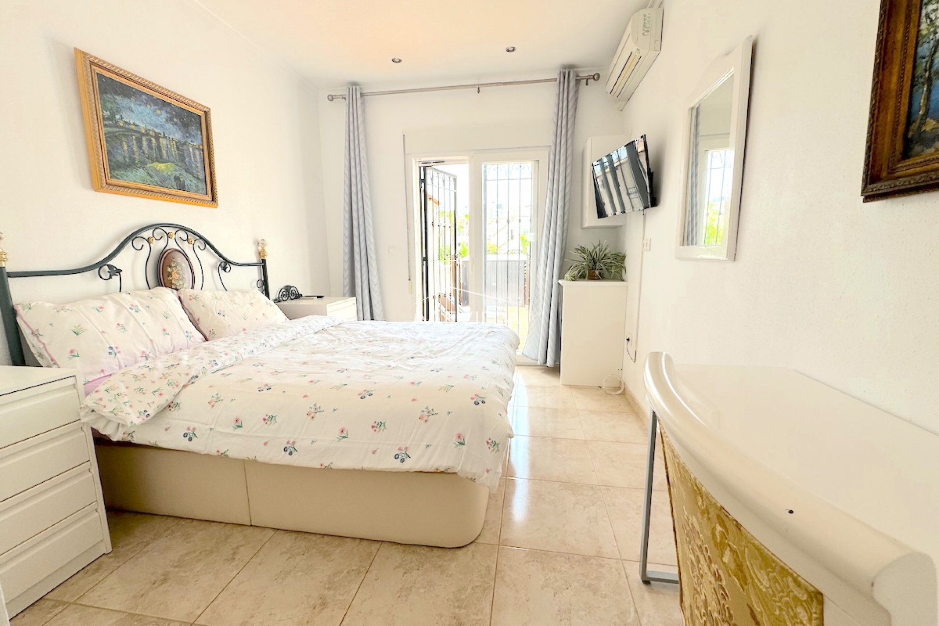 Reventes - Villa - Orihuela Costa - Villamartin