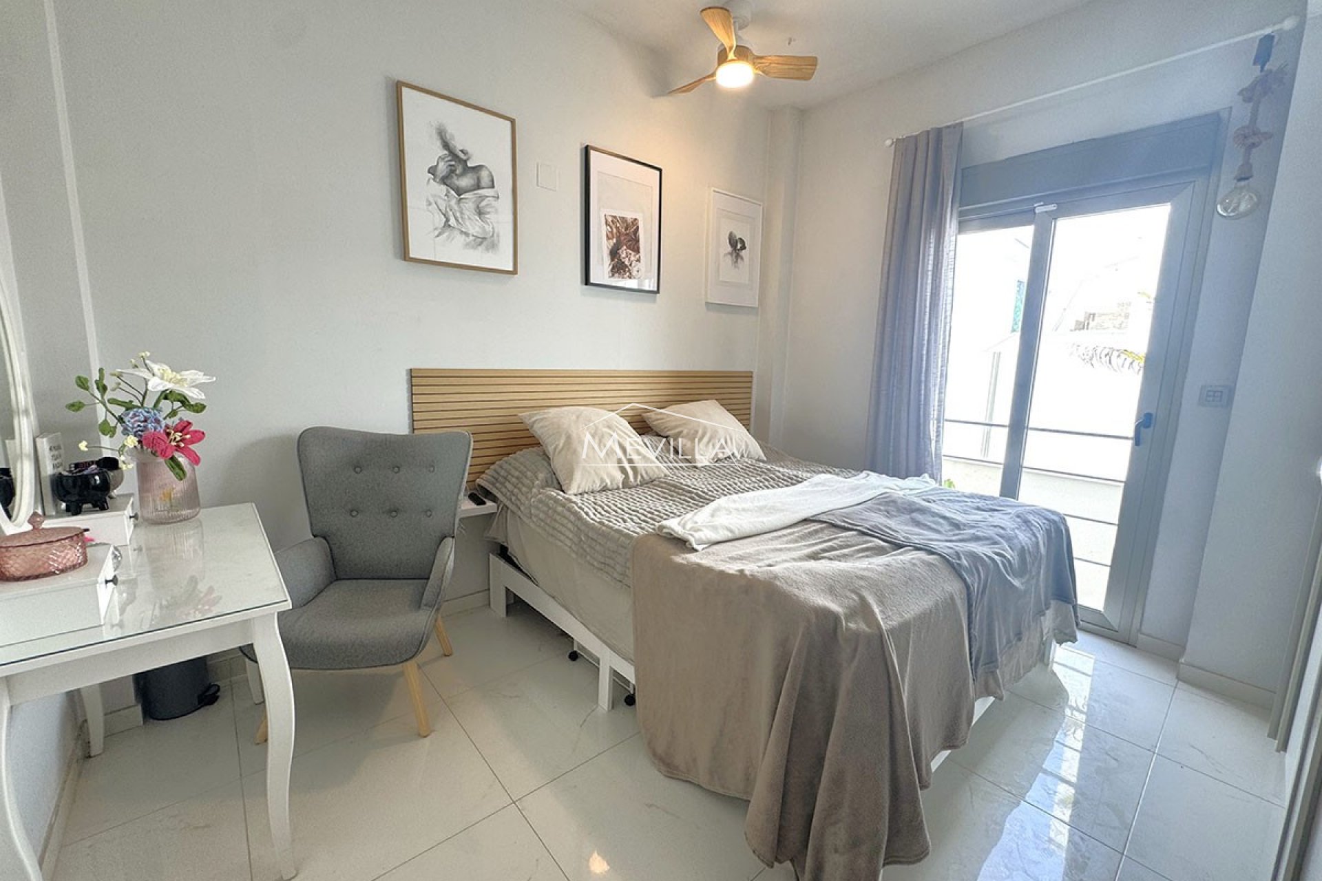 Reventes - Villa - Orihuela Costa - Villamartin