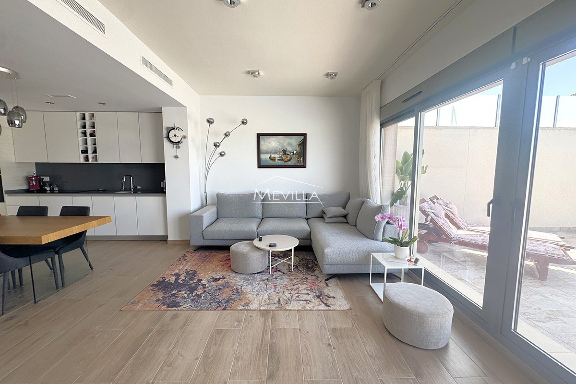 Reventes - Villa - Orihuela Costa - Villamartin