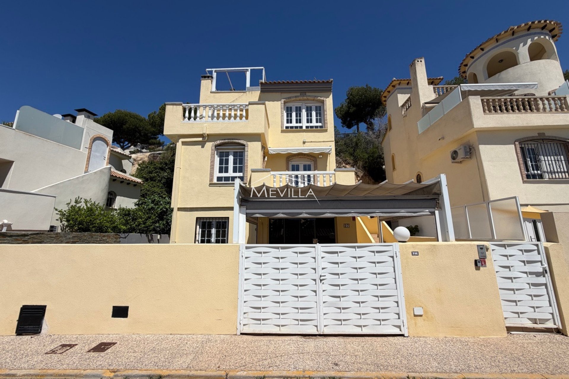 Reventes - Villa - Orihuela Costa - Villamartin