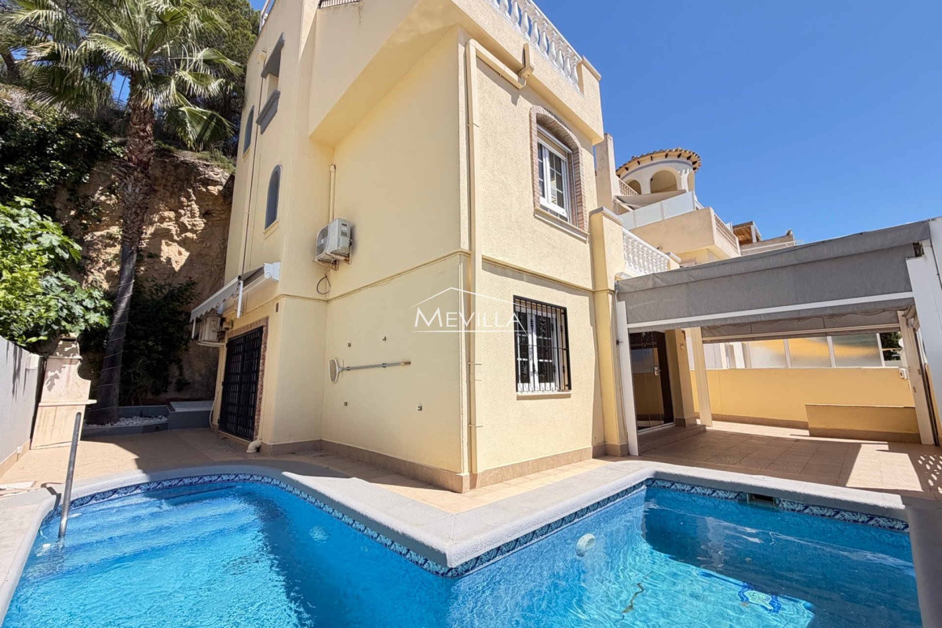 Reventes - Villa - Orihuela Costa - Villamartin