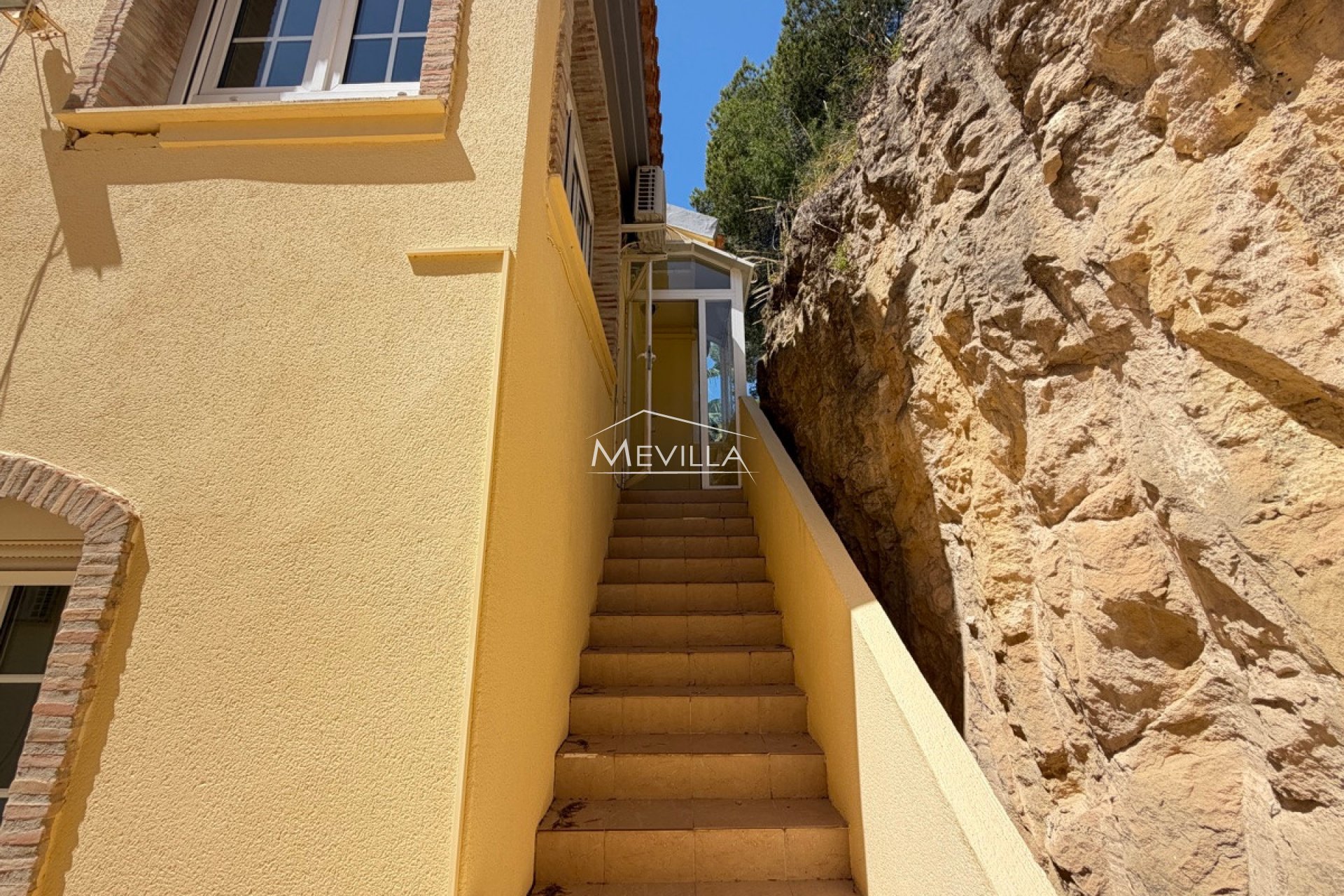 Reventes - Villa - Orihuela Costa - Villamartin