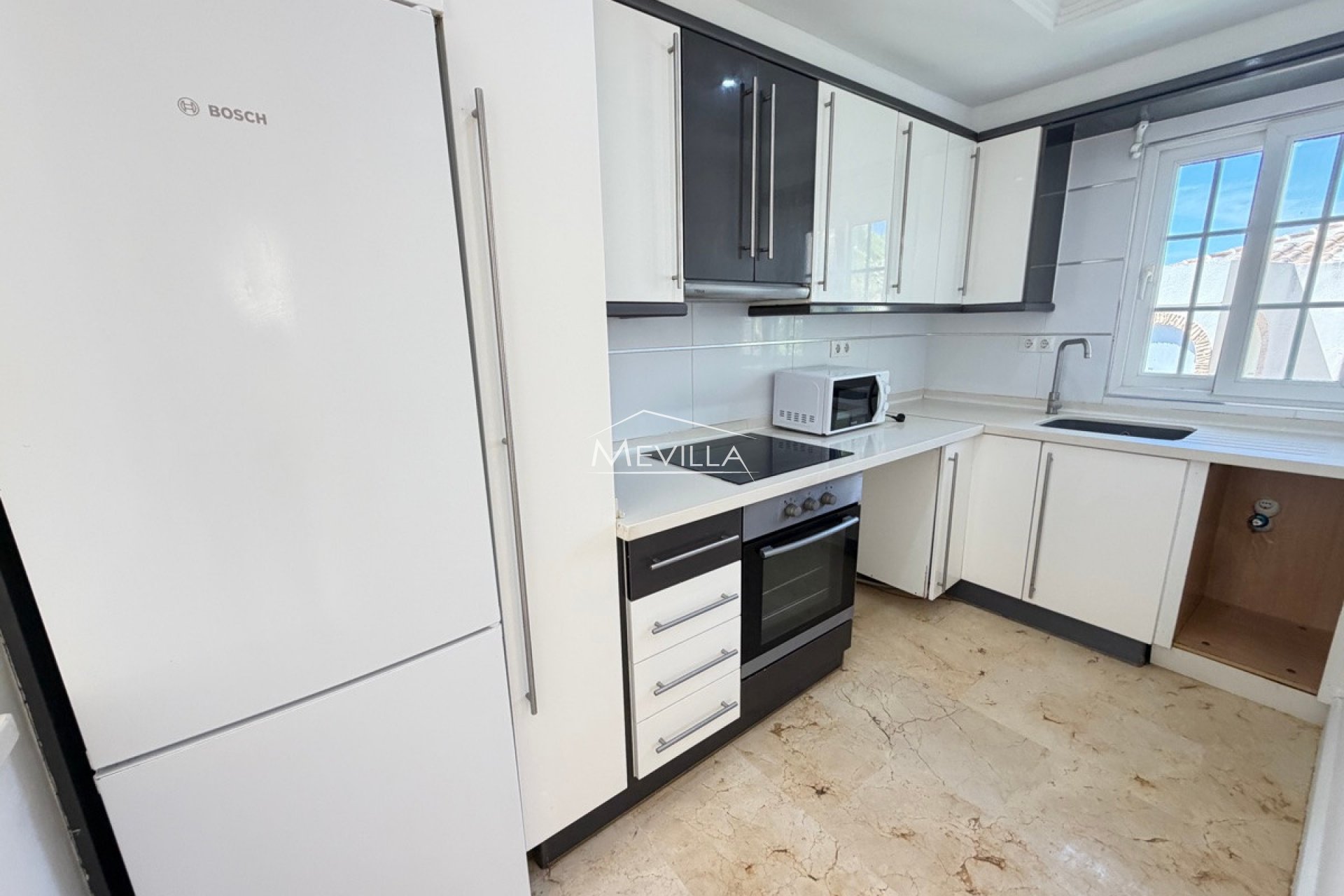Reventes - Villa - Orihuela Costa - Villamartin