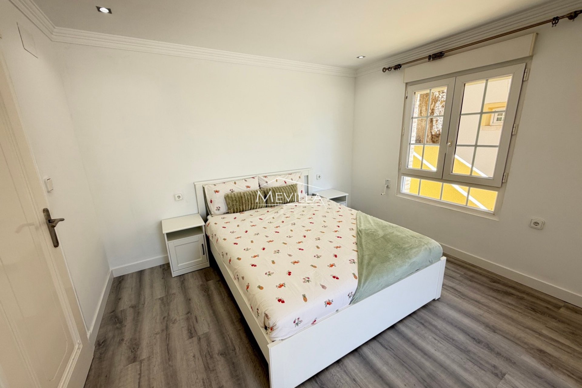 Reventes - Villa - Orihuela Costa - Villamartin