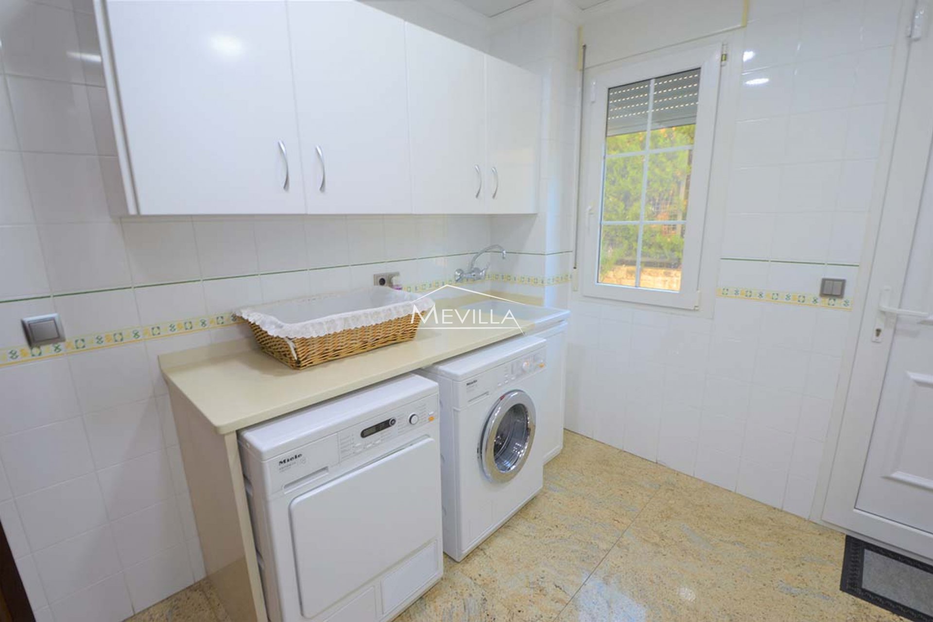 Reventes - Villa - San Miguel de Salinas