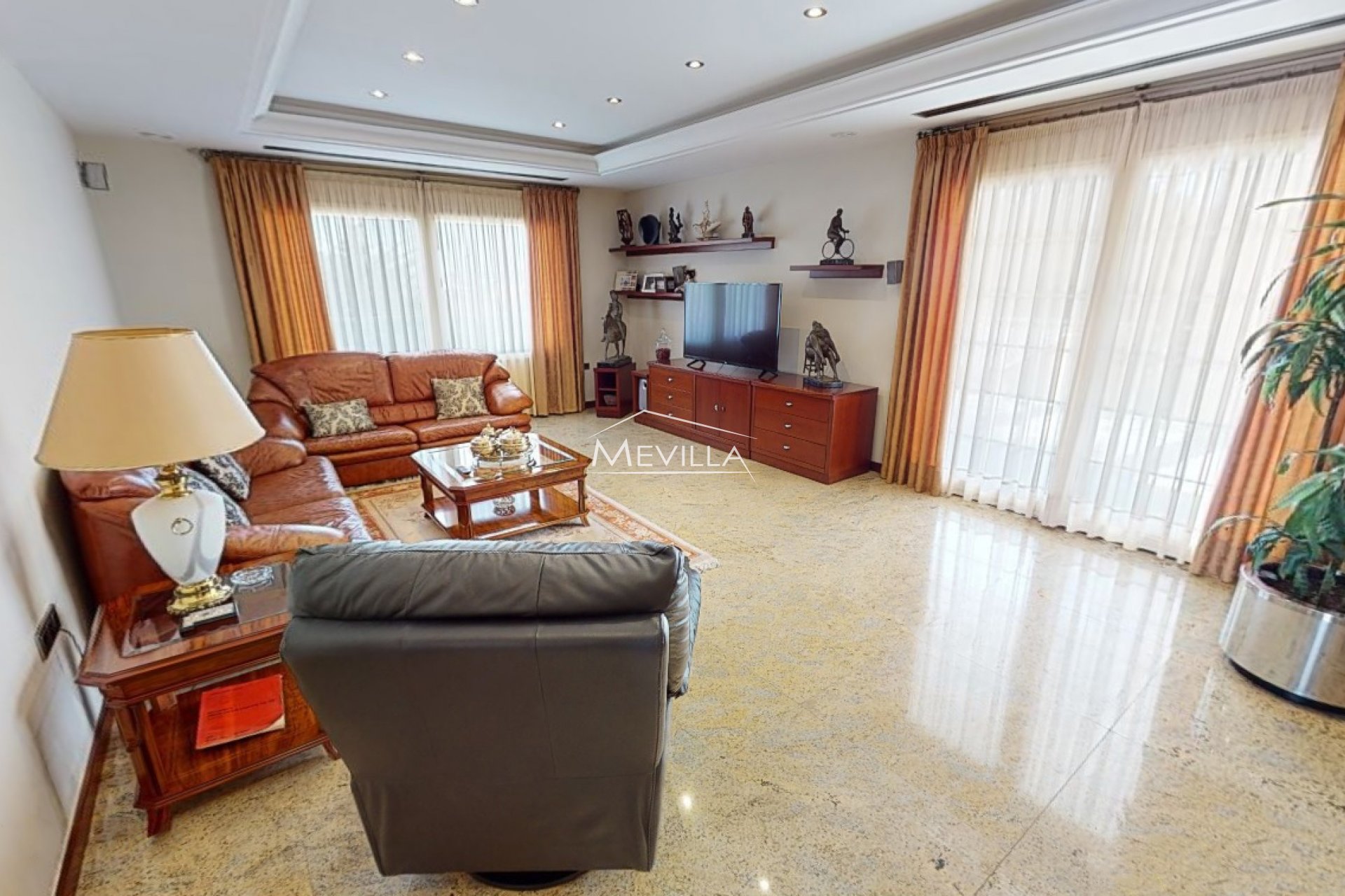 Reventes - Villa - San Miguel de Salinas