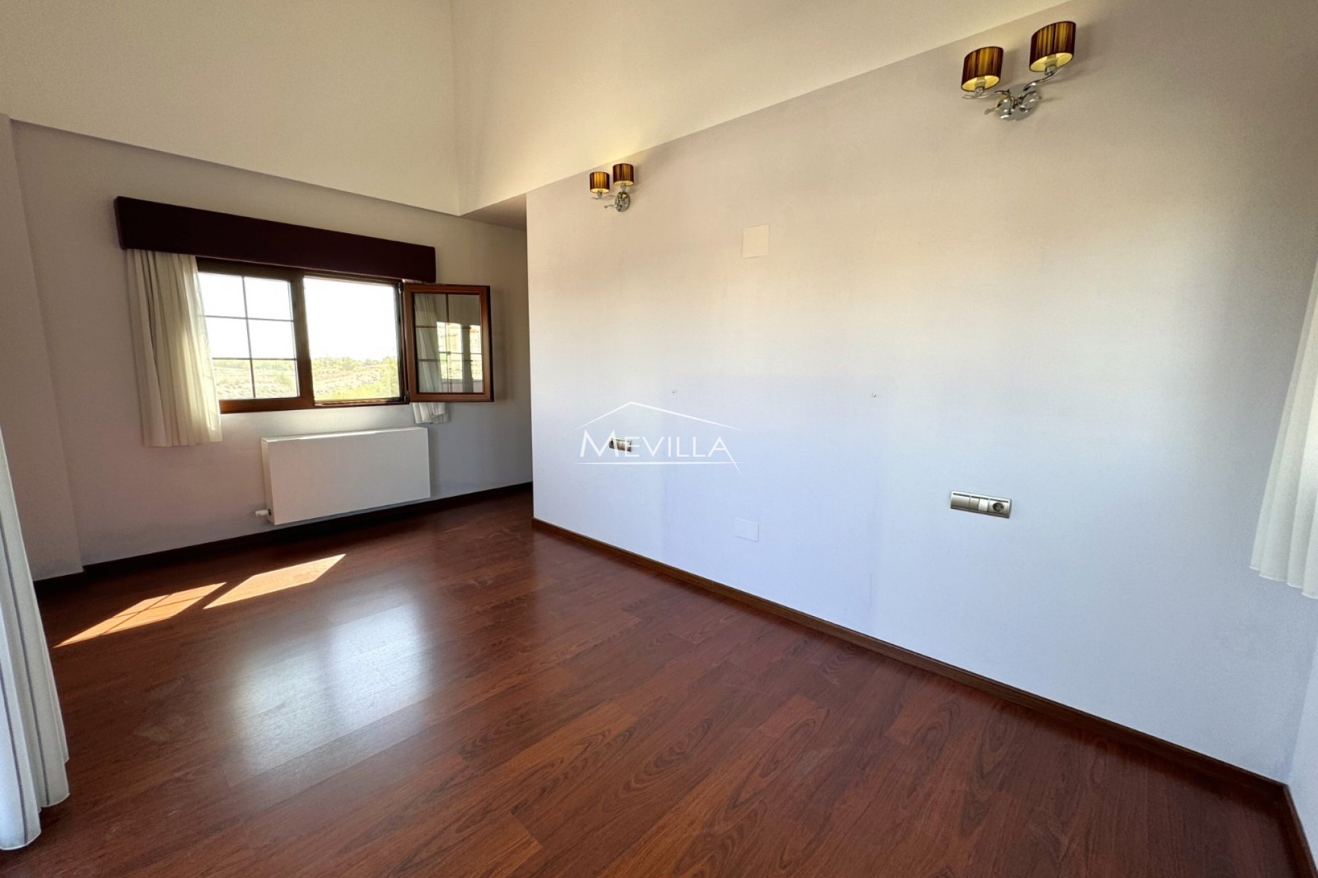 Reventes - Villa - San Miguel de Salinas