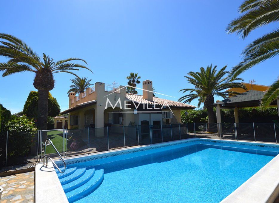 Salg (Resales) - Villa - Orihuela Costa - Cabo Roig