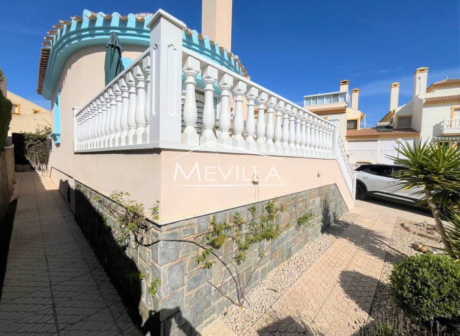 Salg (Resales) - Villa - Orihuela Costa - Cabo Roig