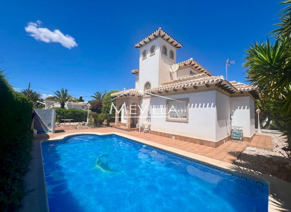 Salg (Resales) - Villa - Orihuela Costa - Cabo Roig