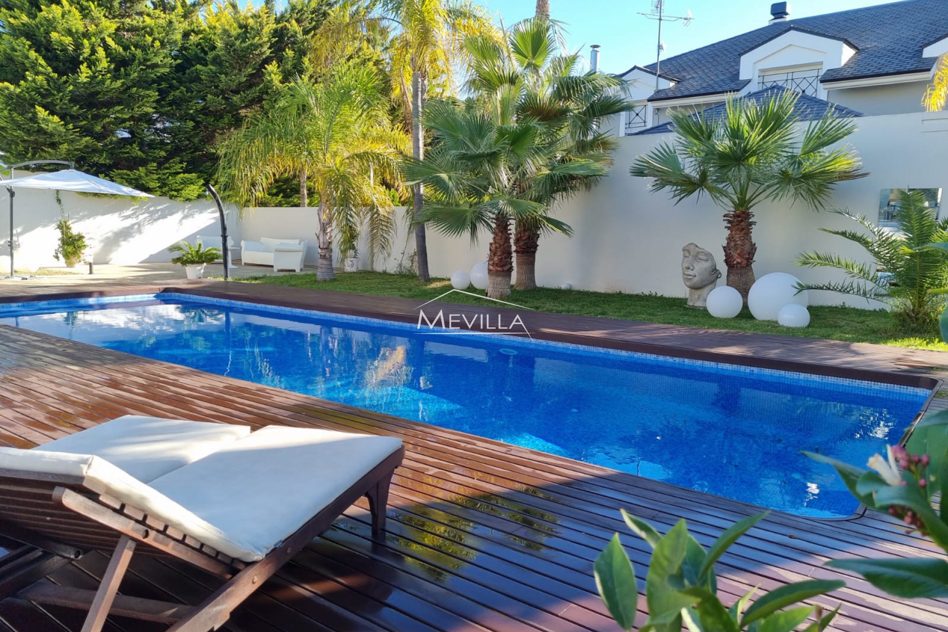 Salg (Resales) - Villa - Orihuela Costa - Campoamor