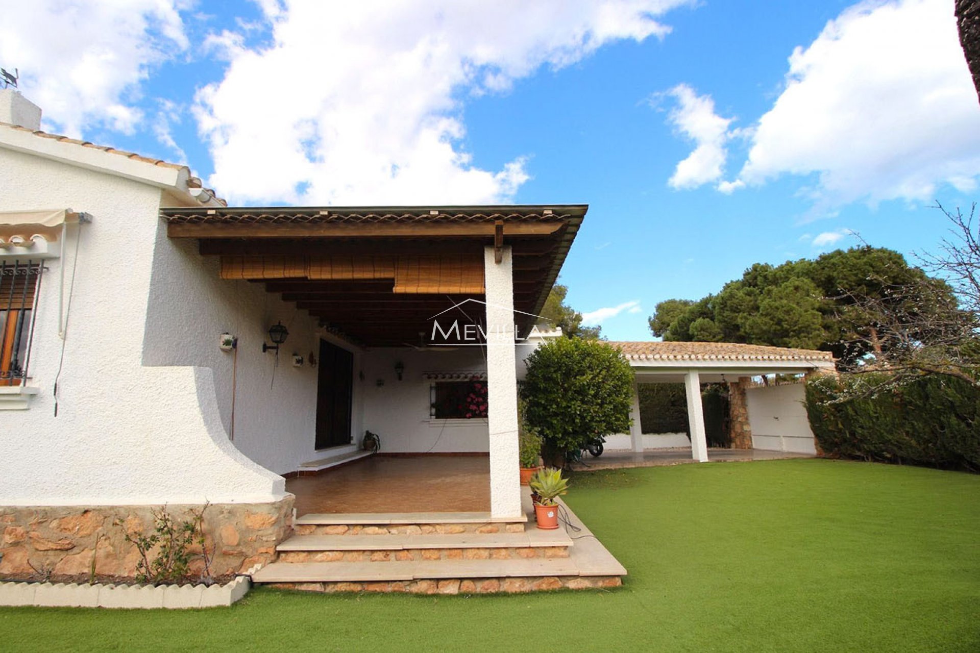Salg (Resales) - Villa - Orihuela Costa - Campoamor