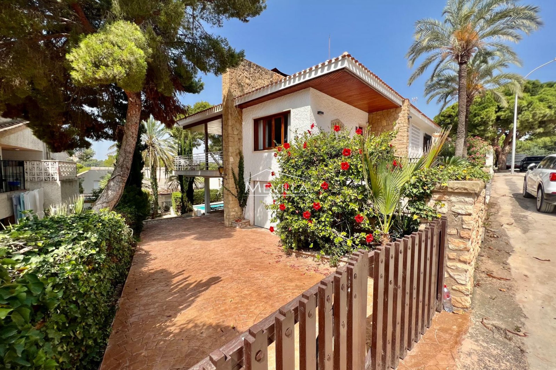 Salg (Resales) - Villa - Orihuela Costa - Campoamor