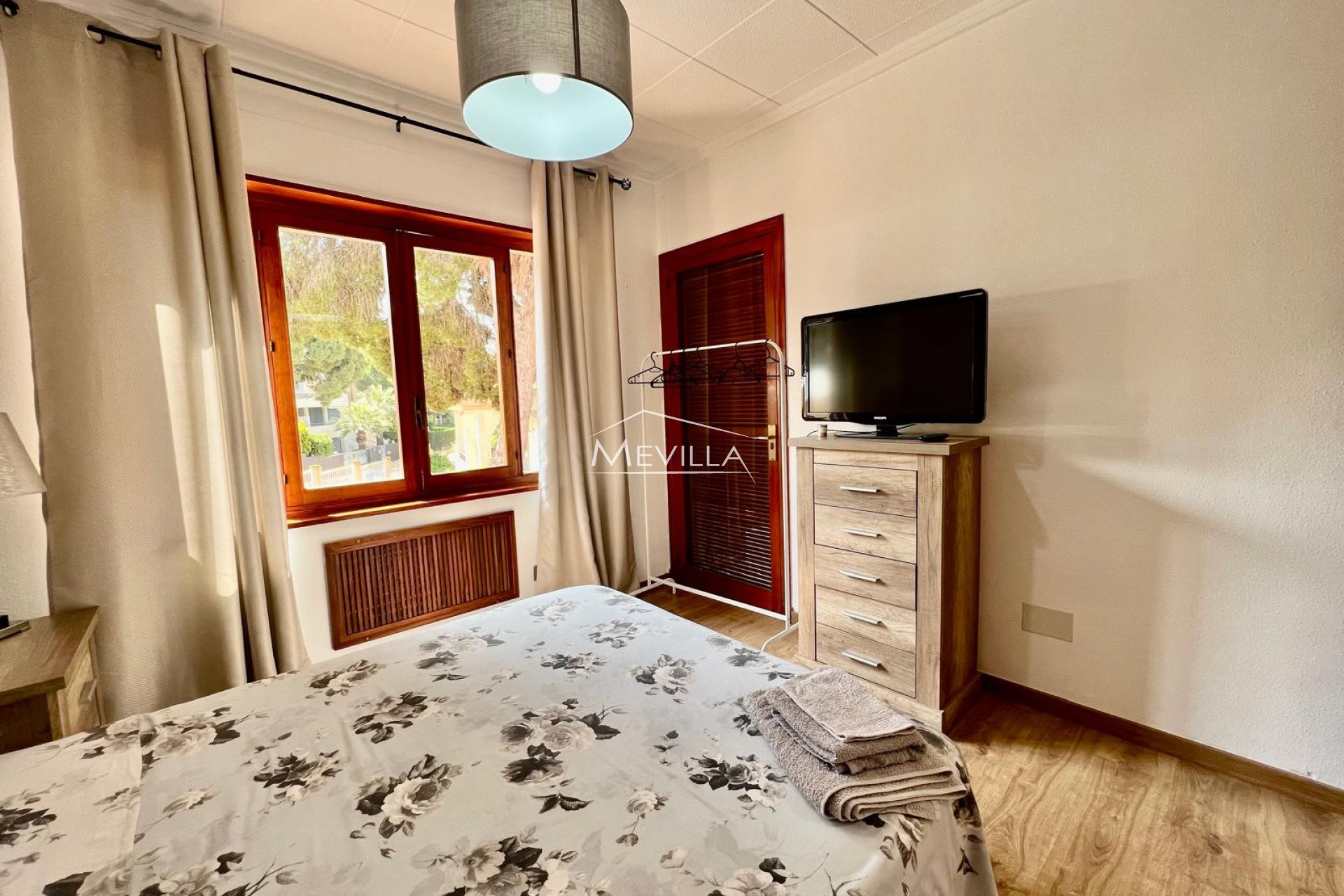 Salg (Resales) - Villa - Orihuela Costa - Campoamor