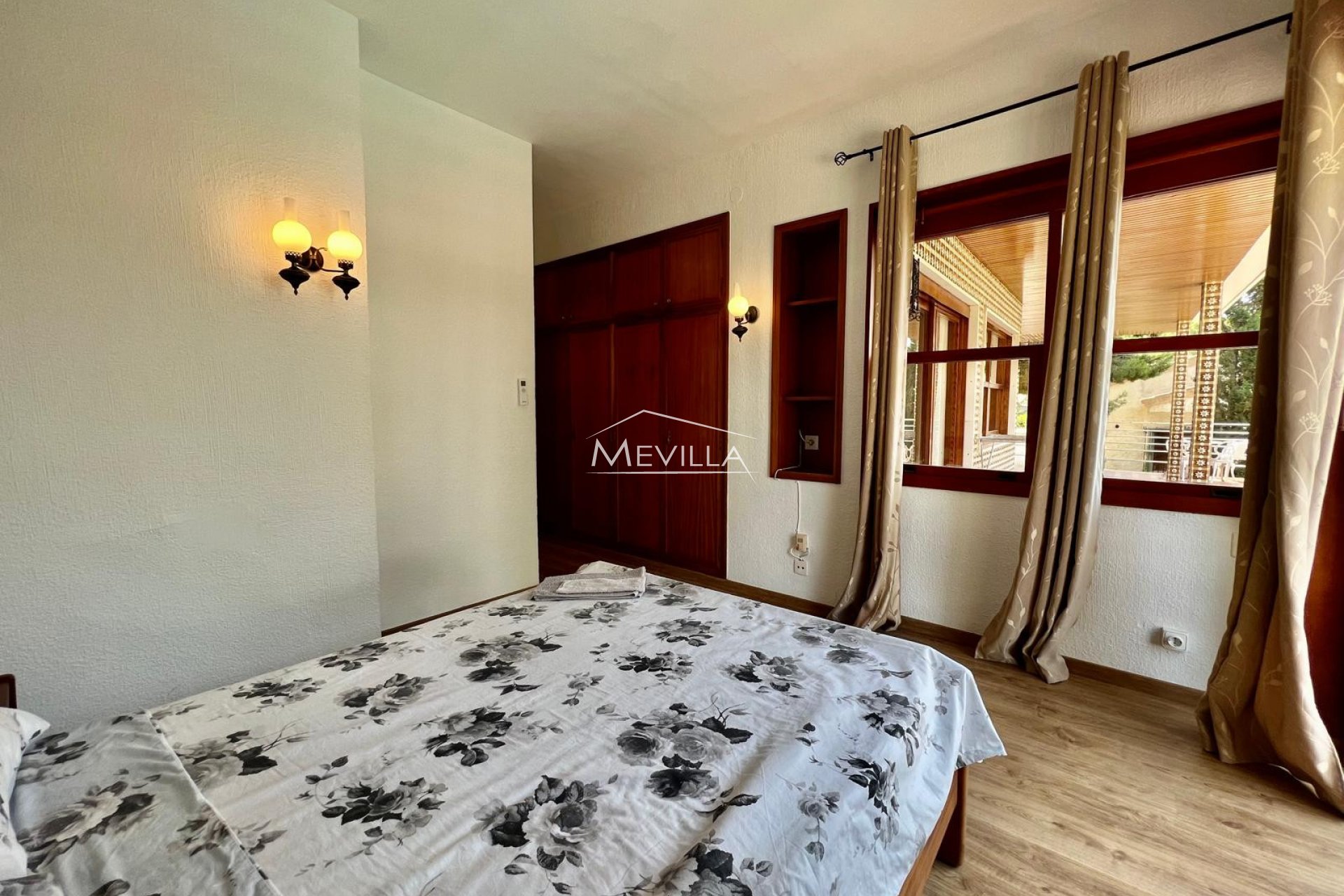 Salg (Resales) - Villa - Orihuela Costa - Campoamor