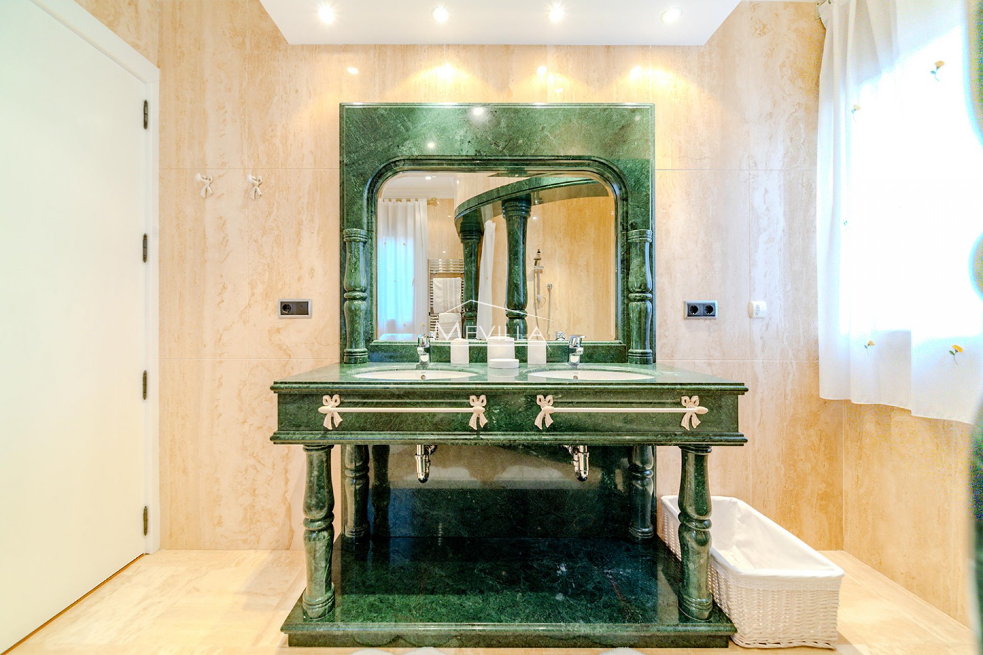 Salg (Resales) - Villa - Orihuela Costa - Campoamor