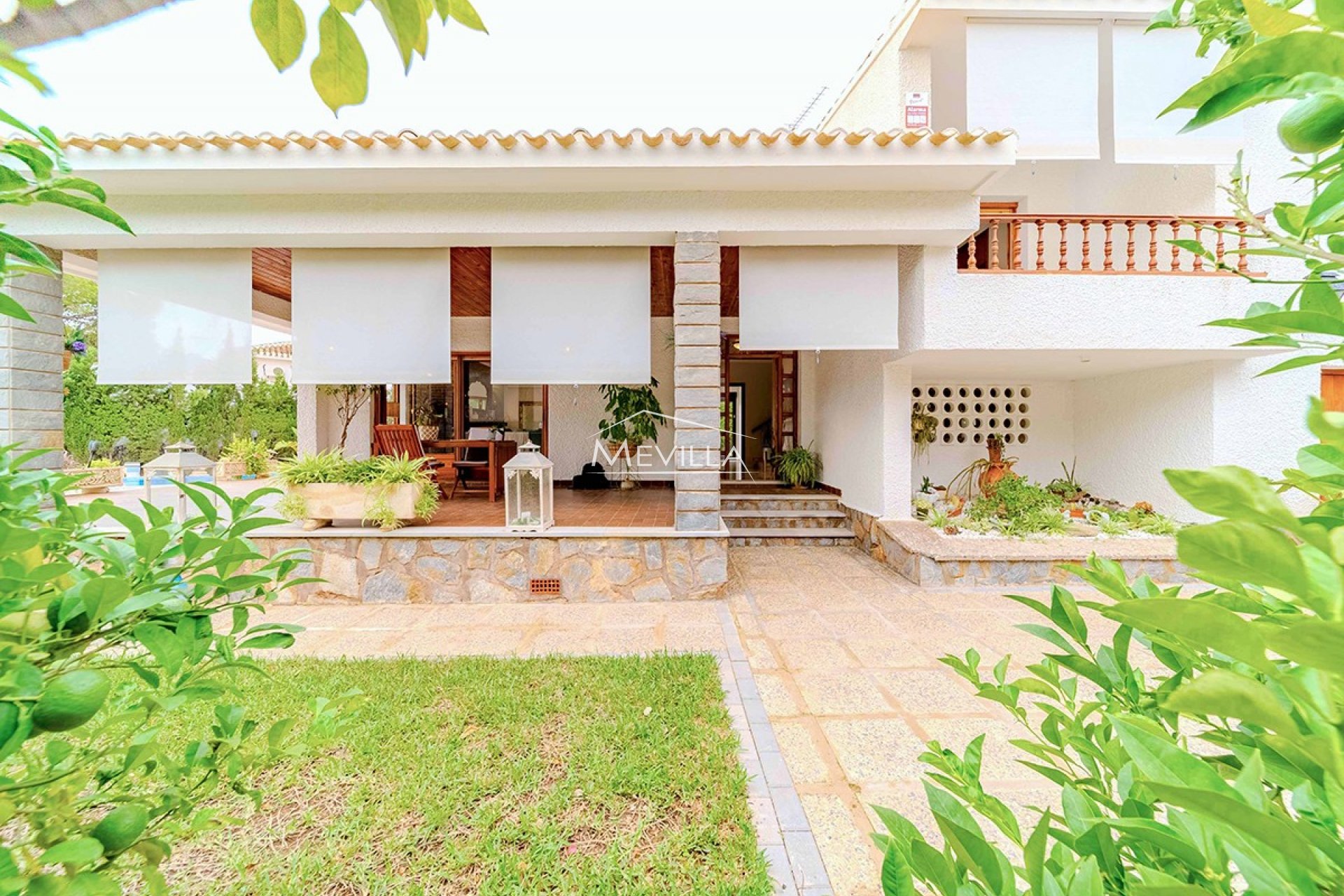 Salg (Resales) - Villa - Orihuela Costa - Campoamor