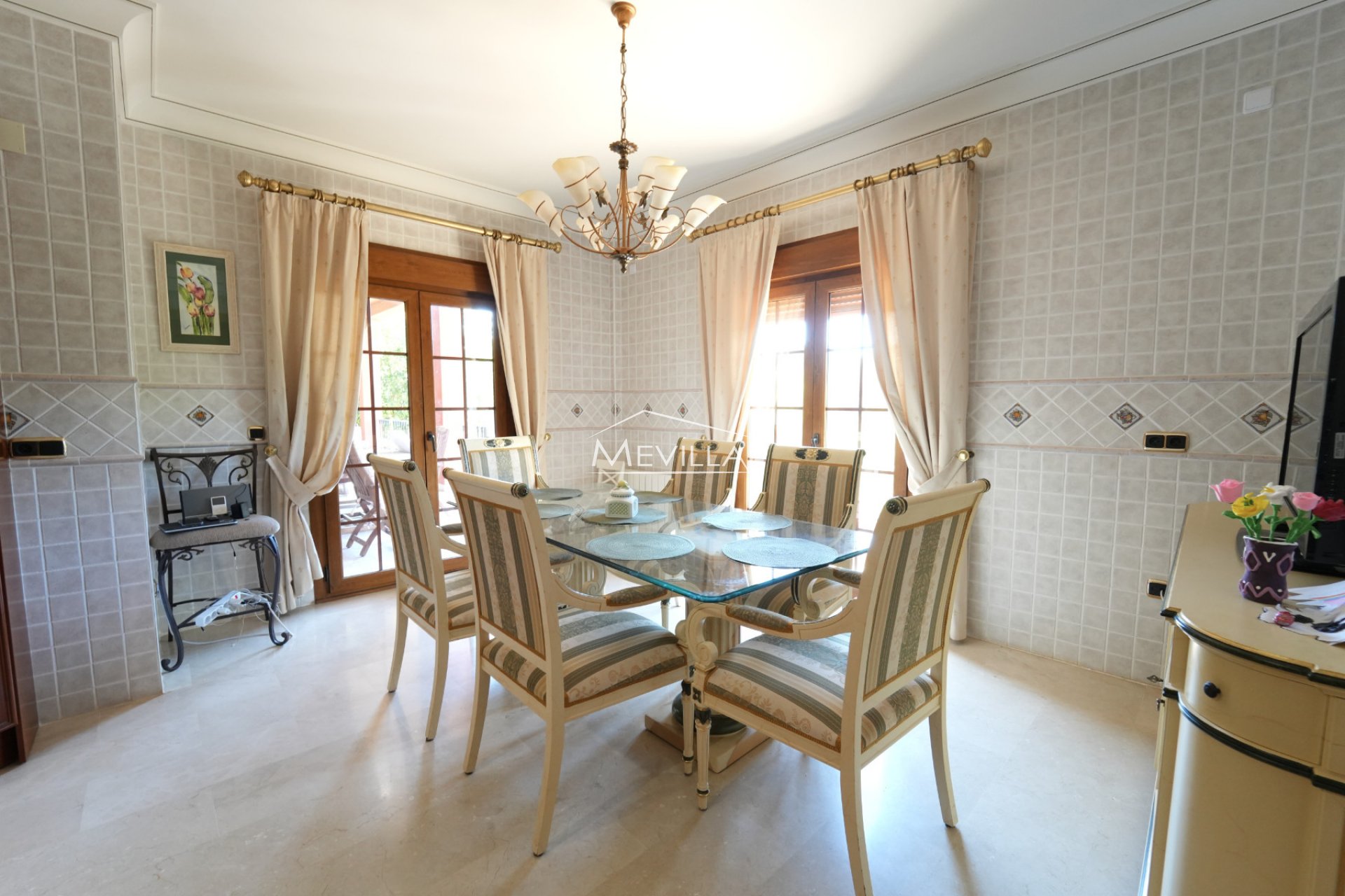 Salg (Resales) - Villa - Orihuela Costa - Campoamor