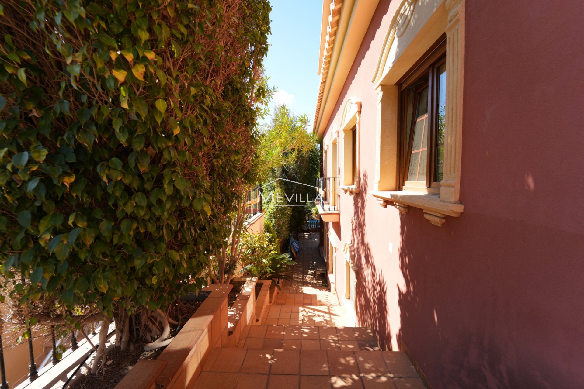 Salg (Resales) - Villa - Orihuela Costa - Campoamor
