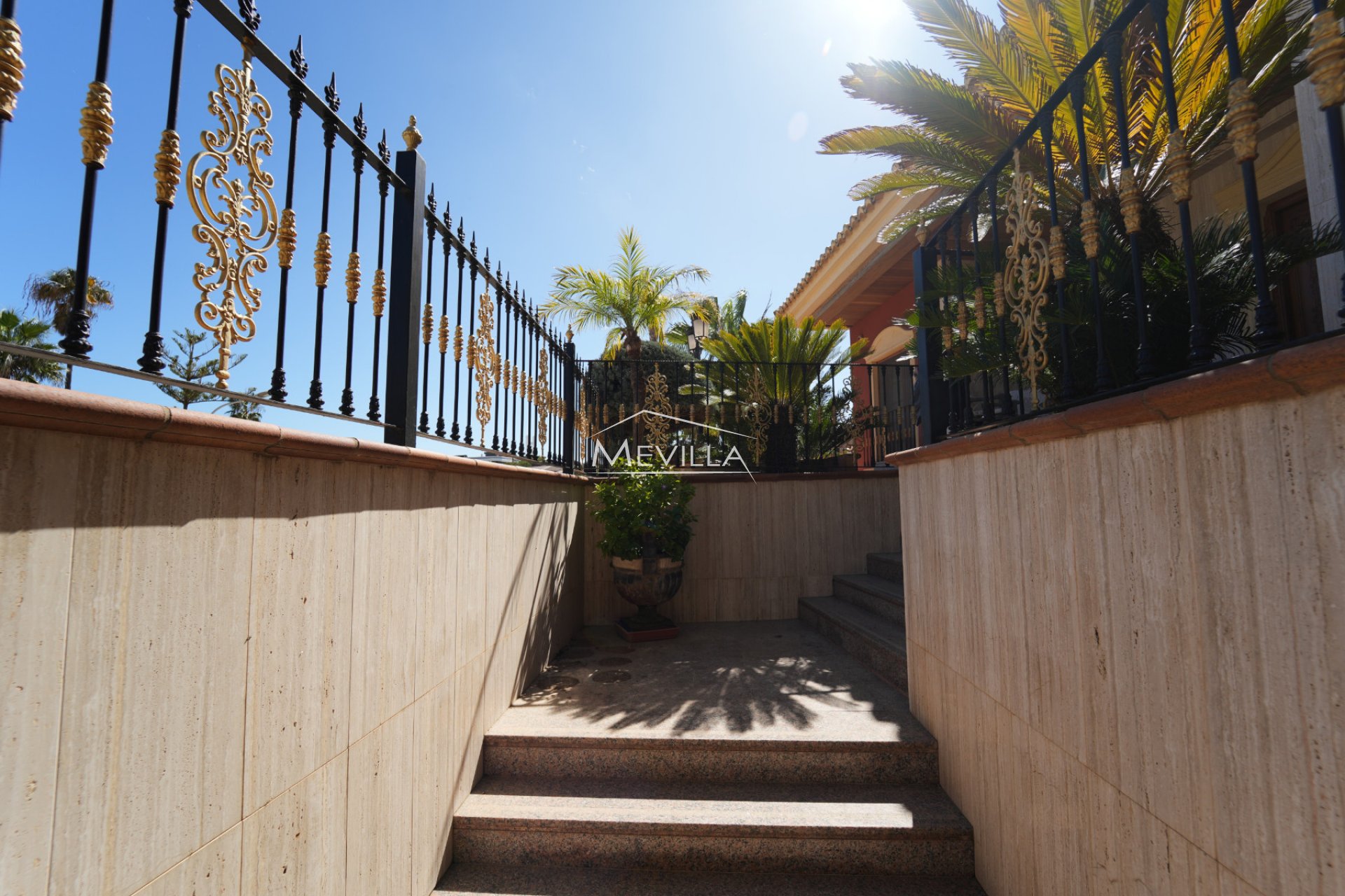 Salg (Resales) - Villa - Orihuela Costa - Campoamor