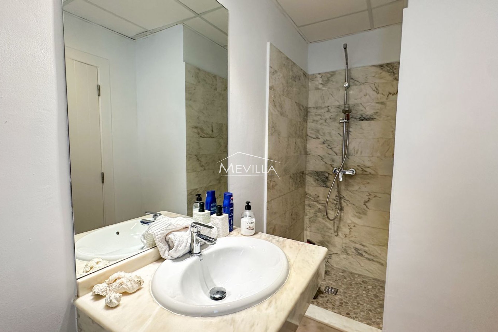 Salg (Resales) - Villa - Orihuela Costa - Campoamor