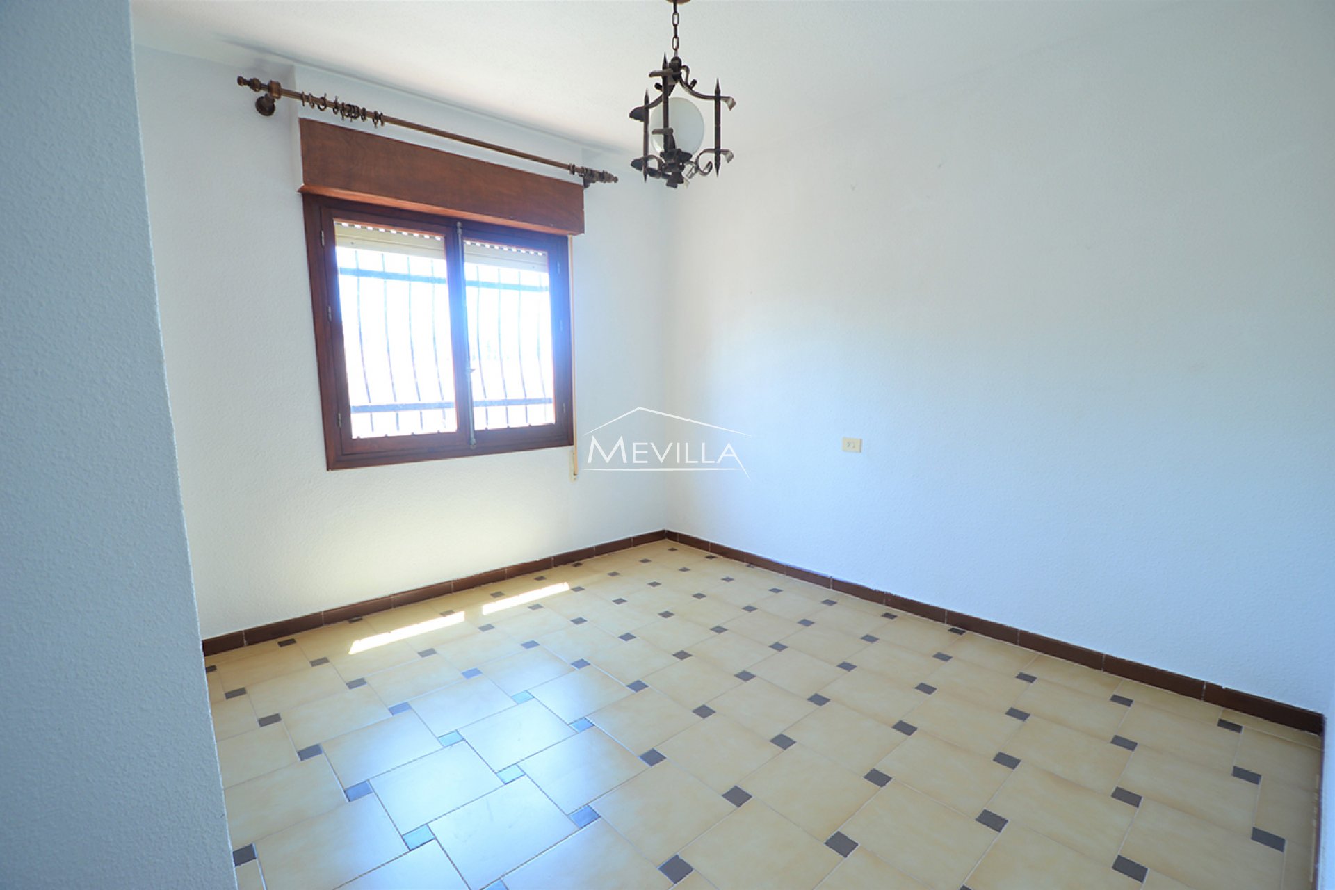 Salg (Resales) - Villa - Orihuela Costa - La Zenia