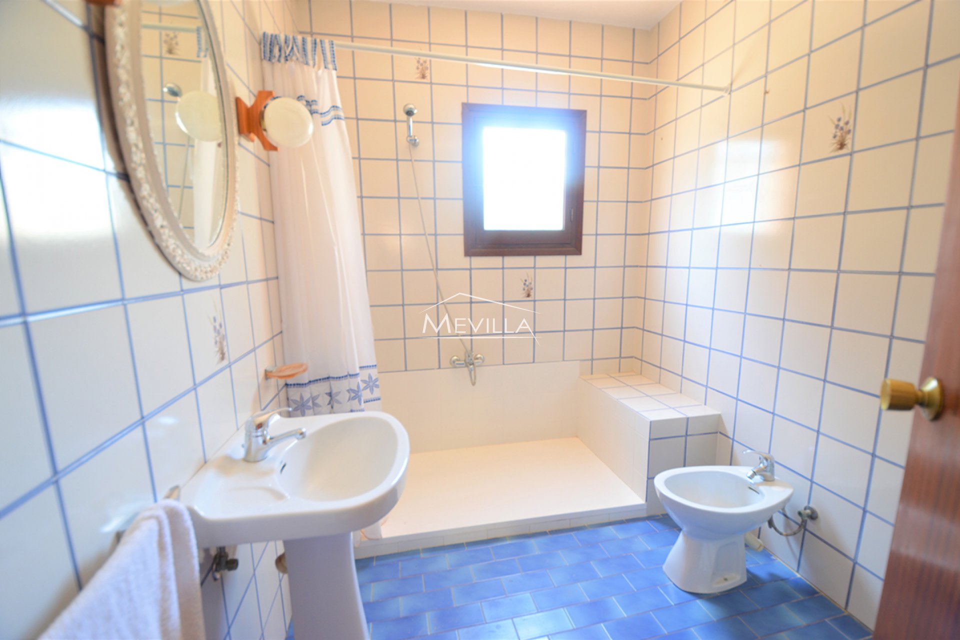 Salg (Resales) - Villa - Orihuela Costa - La Zenia