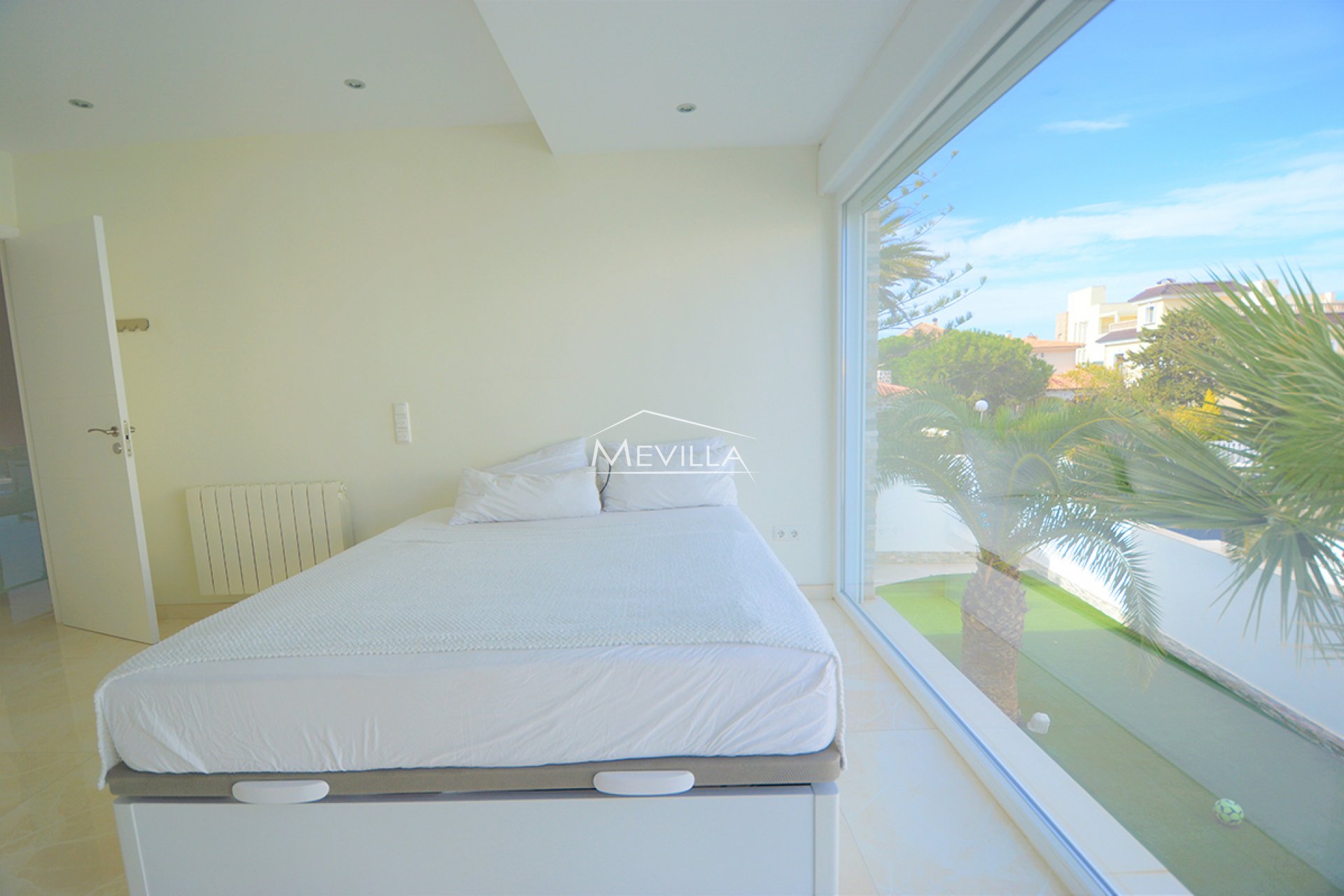 Salg (Resales) - Villa - Orihuela Costa - La Zenia