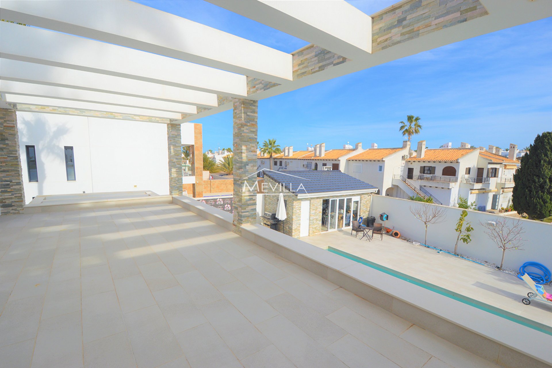 Salg (Resales) - Villa - Orihuela Costa - La Zenia
