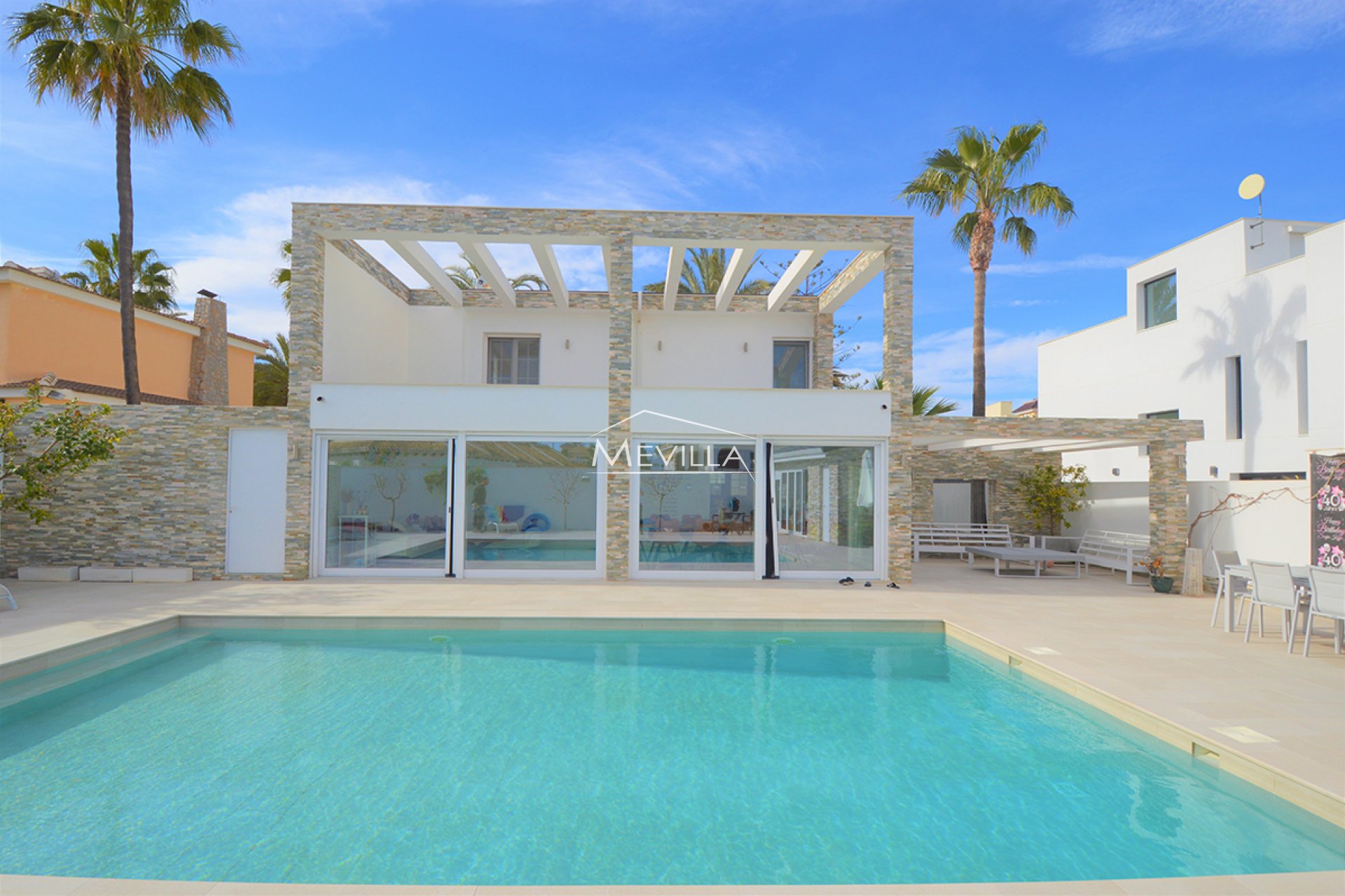 Salg (Resales) - Villa - Orihuela Costa - La Zenia