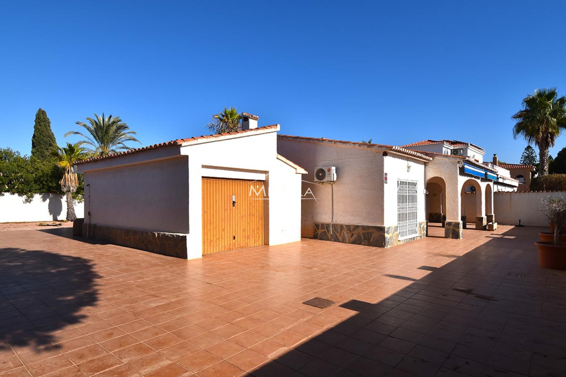 Salg (Resales) - Villa - Orihuela Costa - La Zenia