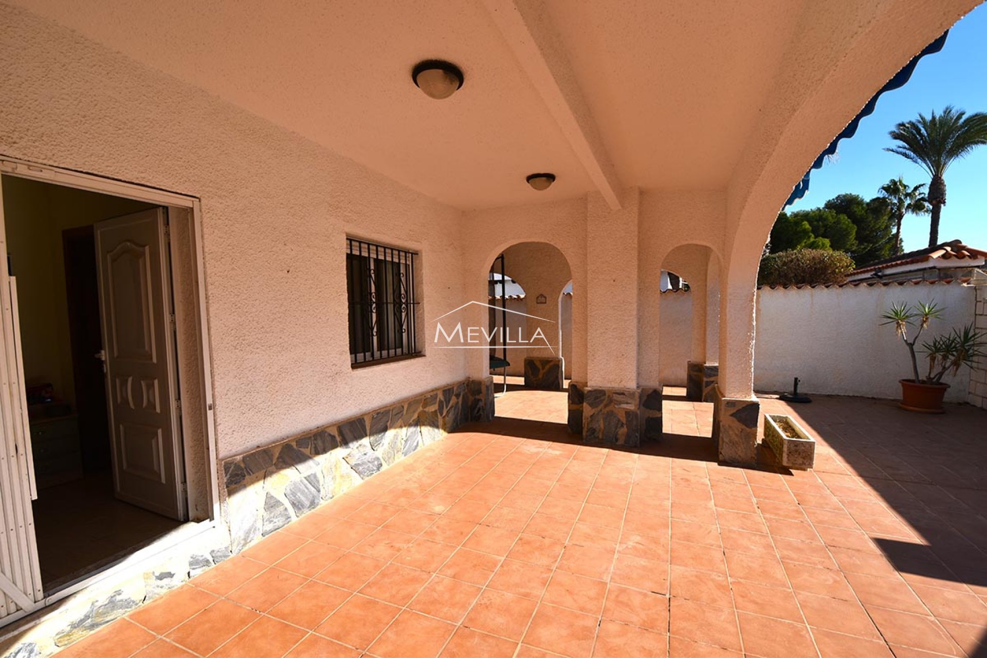 Salg (Resales) - Villa - Orihuela Costa - La Zenia
