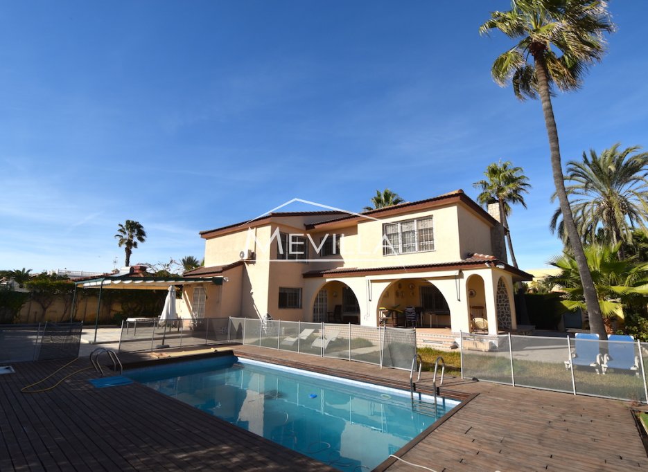 Salg (Resales) - Villa - Orihuela Costa - La Zenia