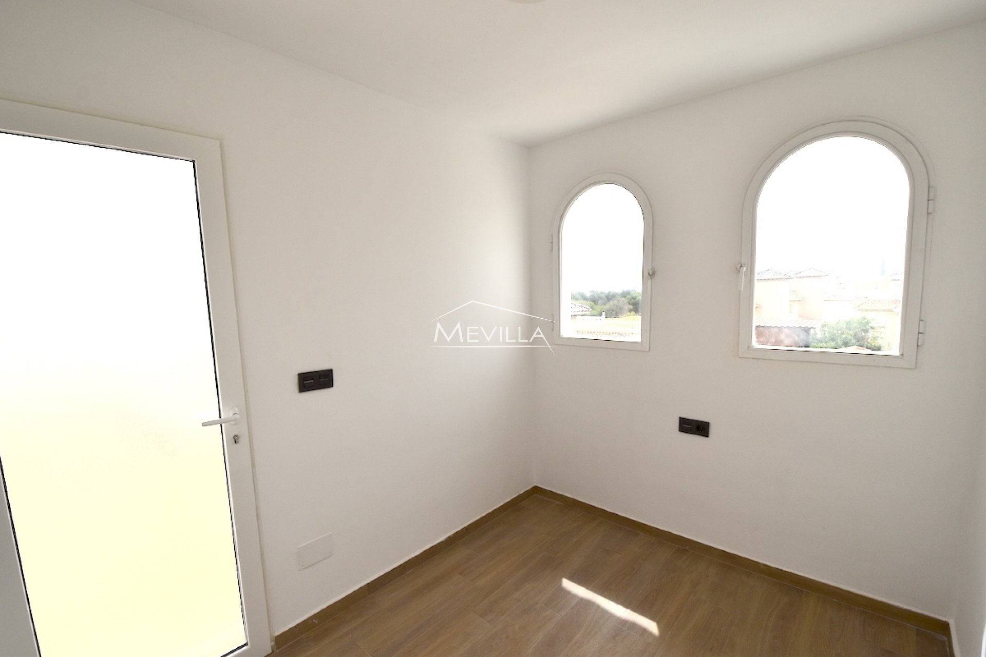 Salg (Resales) - Villa - Orihuela Costa - La Zenia