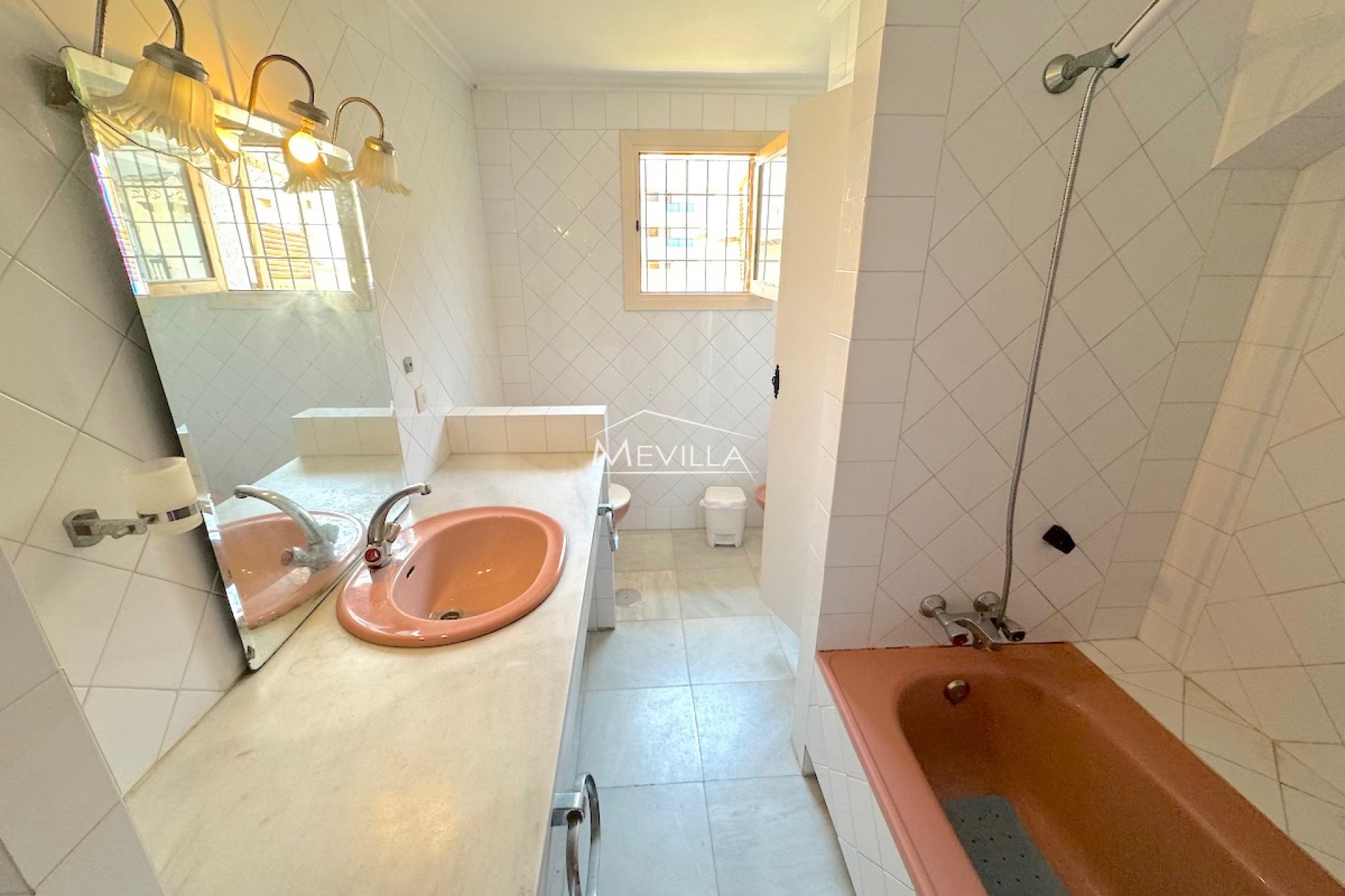 Salg (Resales) - Villa - Orihuela Costa - La Zenia