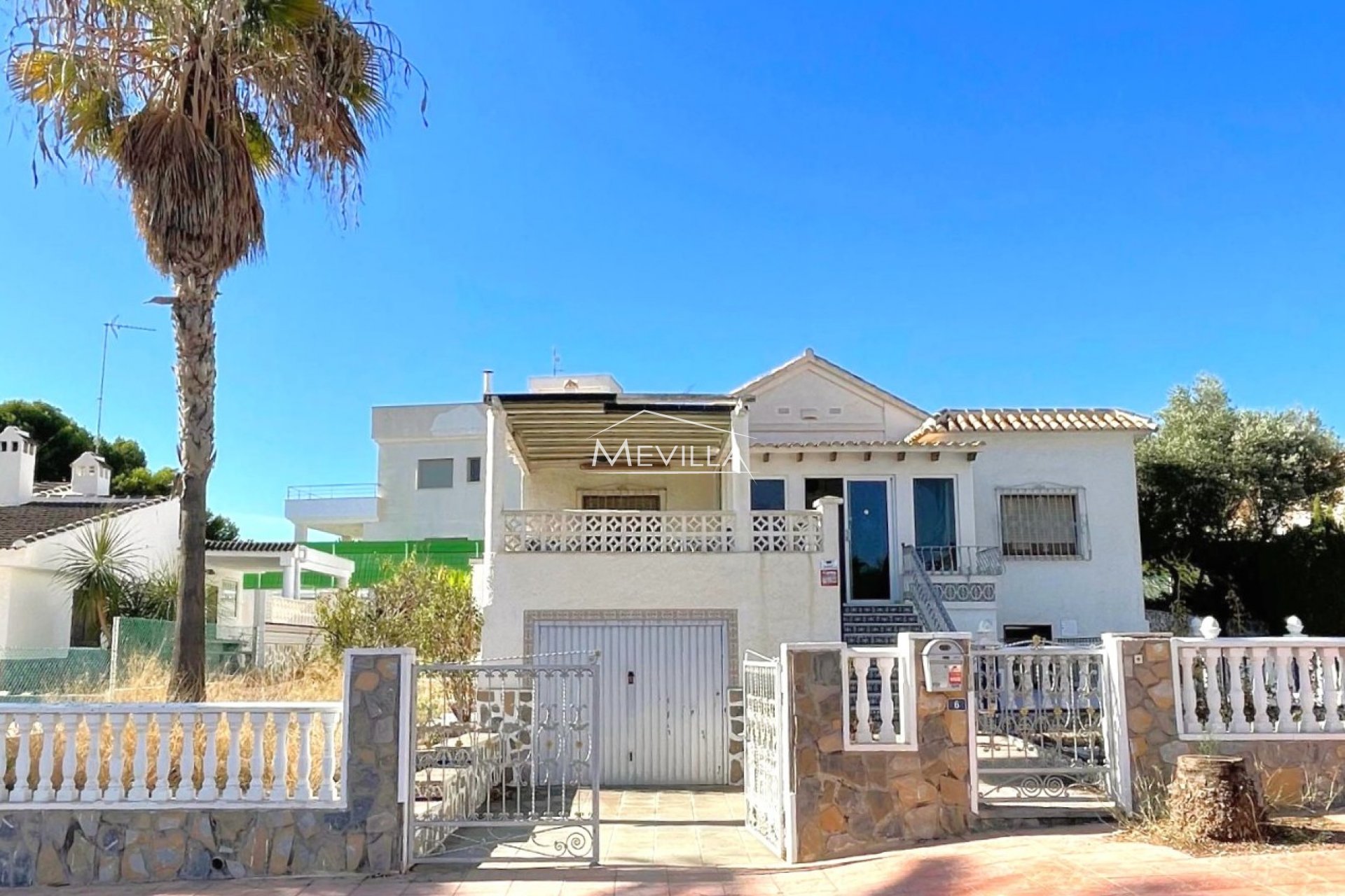 Salg (Resales) - Villa - Orihuela Costa - La Zenia