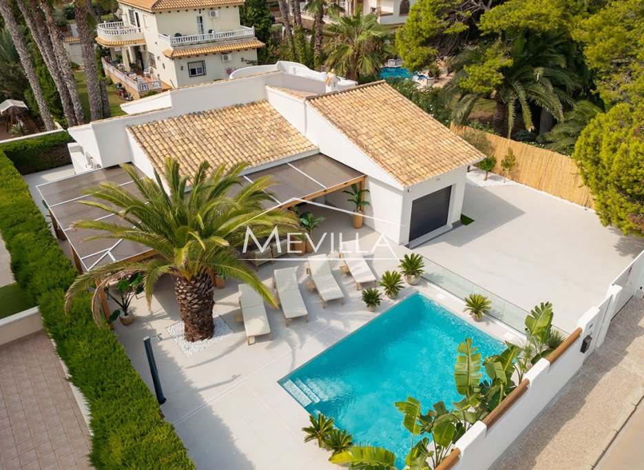 Salg (Resales) - Villa - Orihuela Costa - La Zenia