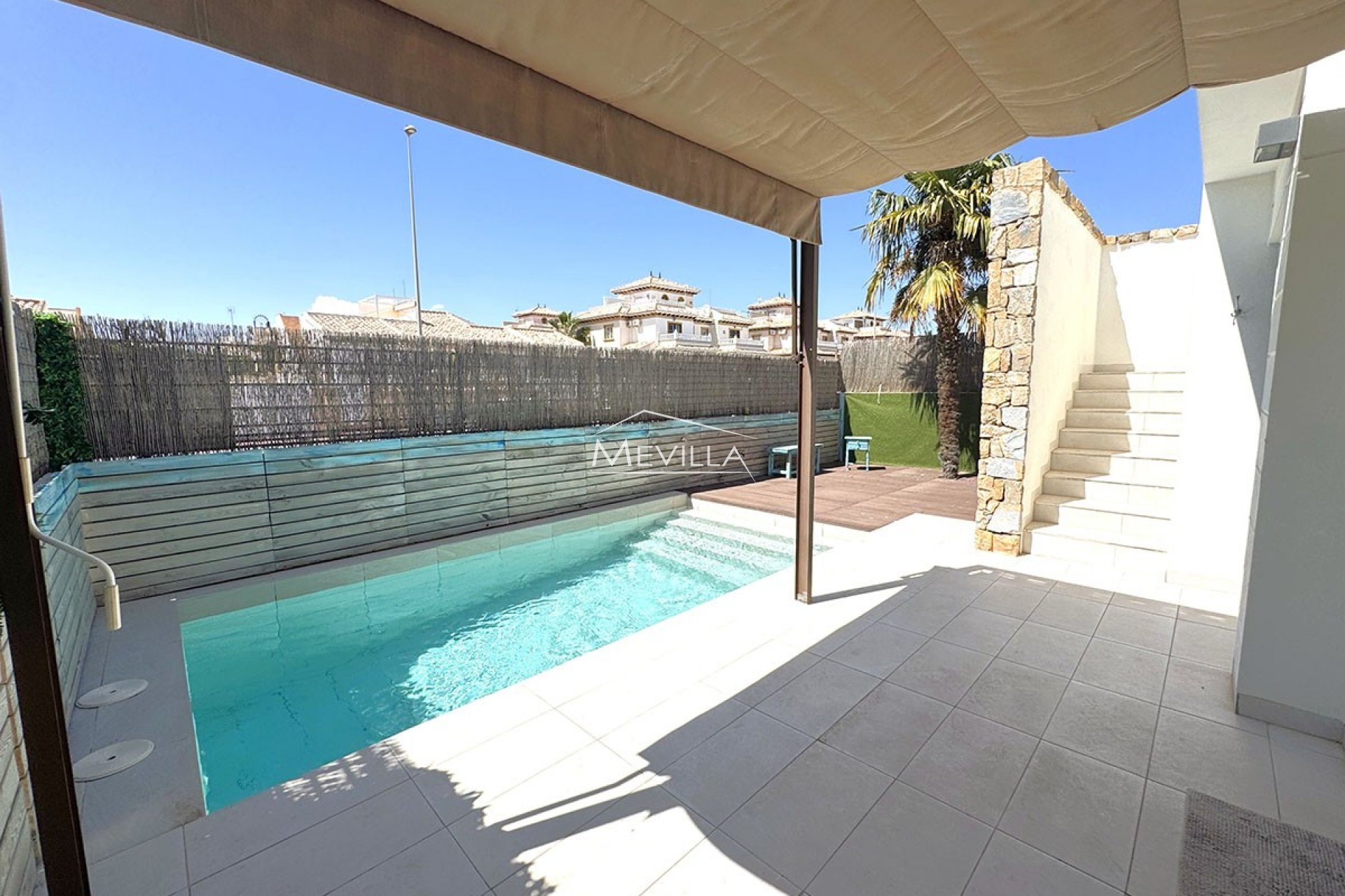 Salg (Resales) - Villa - Orihuela Costa - Lomas de Cabo Roig