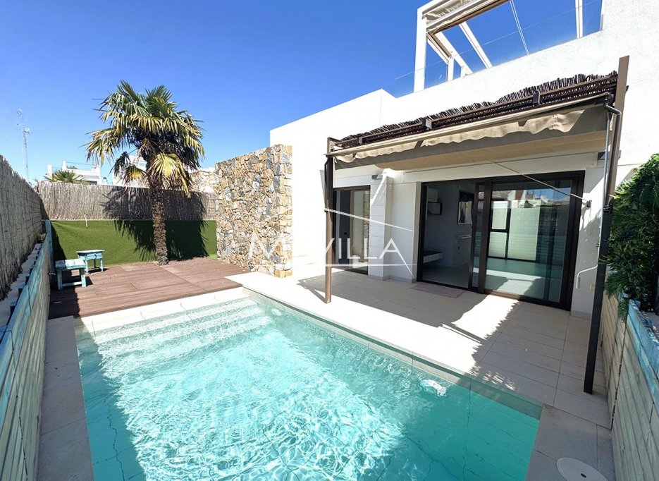 Salg (Resales) - Villa - Orihuela Costa - Lomas de Cabo Roig