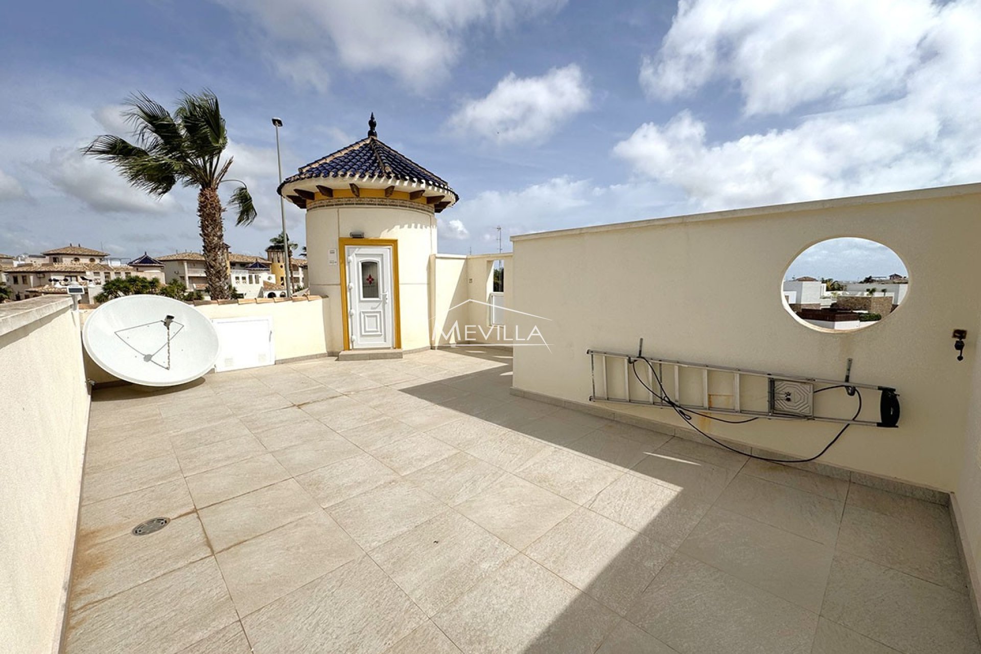 Salg (Resales) - Villa - Orihuela Costa - Lomas de Cabo Roig