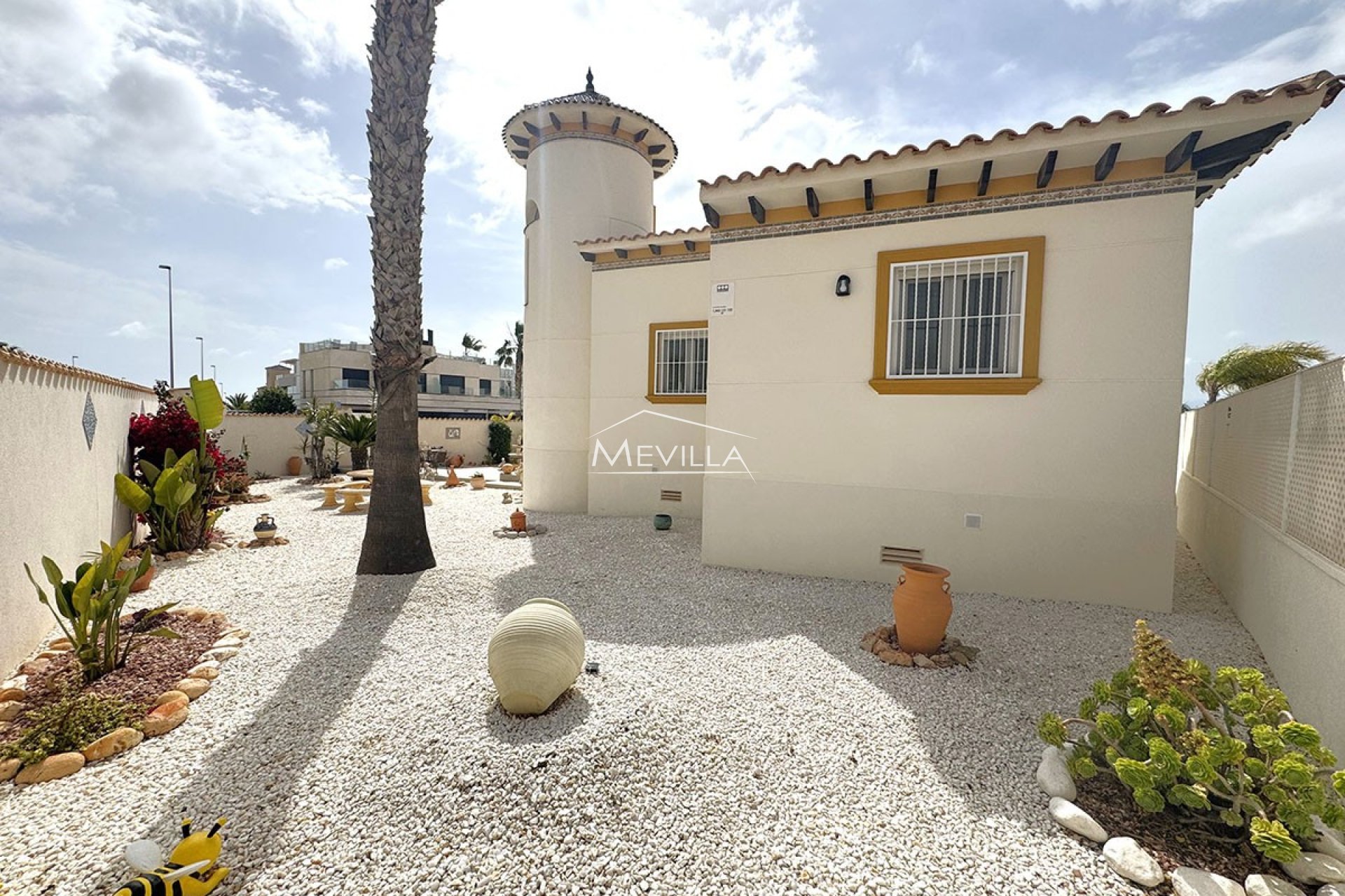 Salg (Resales) - Villa - Orihuela Costa - Lomas de Cabo Roig