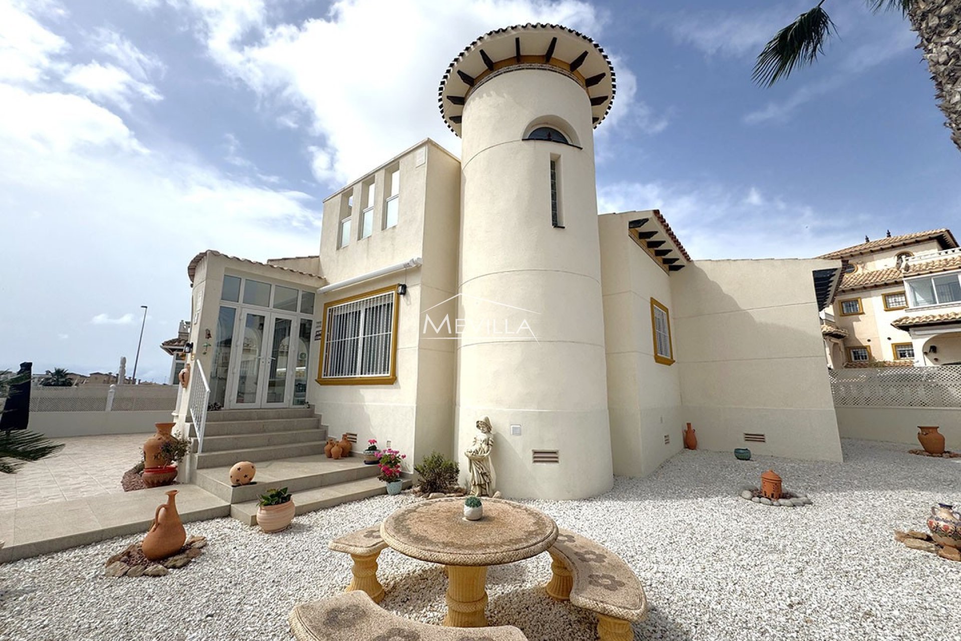 Salg (Resales) - Villa - Orihuela Costa - Lomas de Cabo Roig