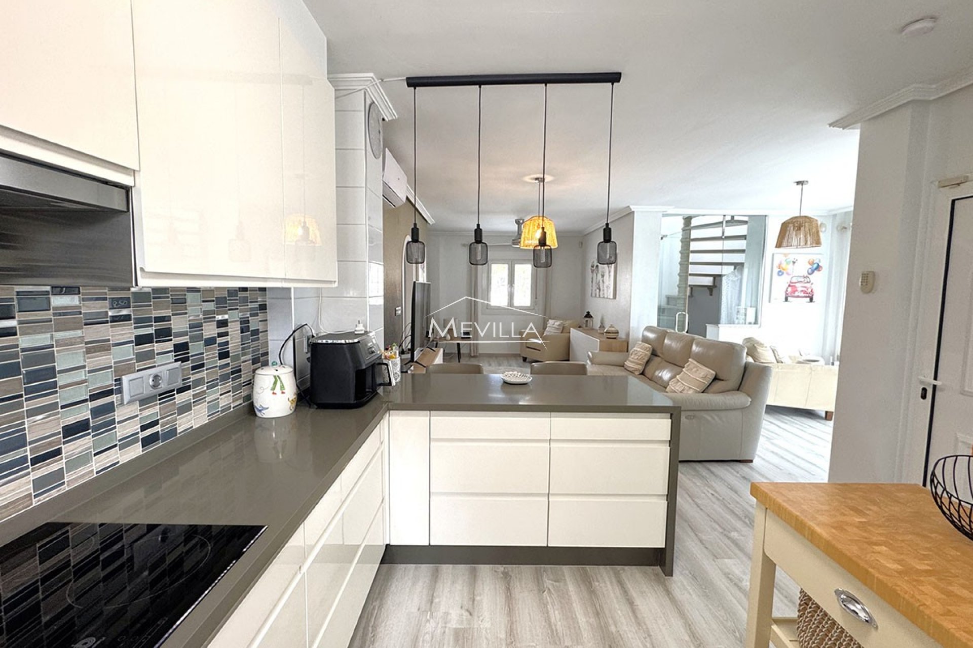 Salg (Resales) - Villa - Orihuela Costa - Lomas de Cabo Roig