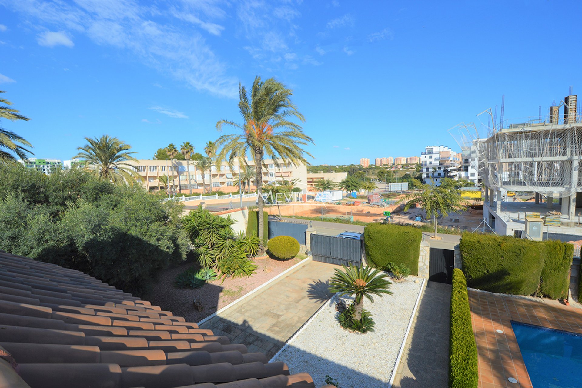 Salg (Resales) - Villa - Orihuela Costa - Mil Palmeras