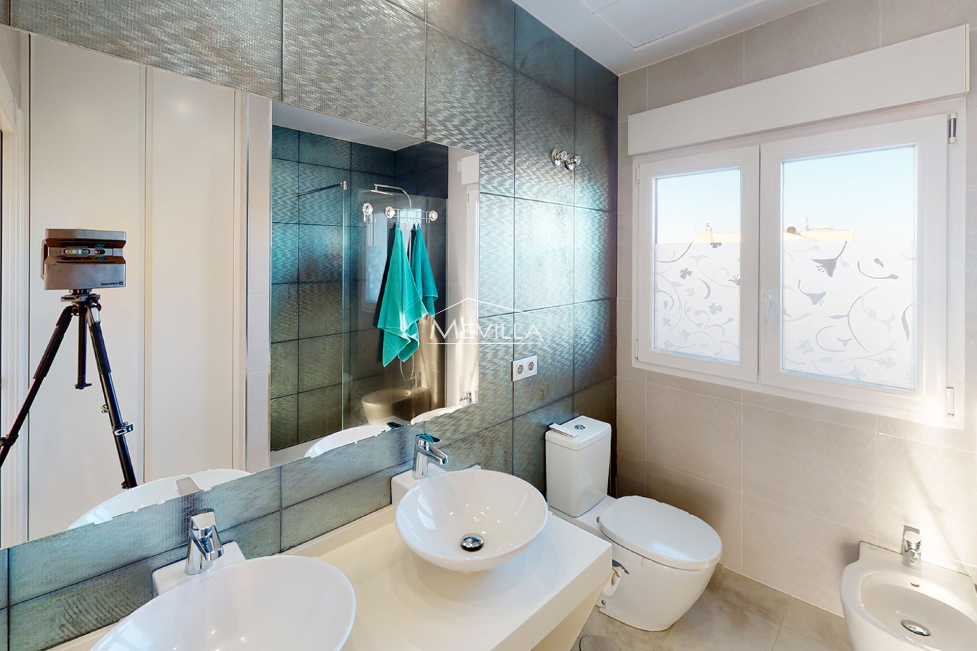 Salg (Resales) - Villa - Orihuela Costa - Mil Palmeras