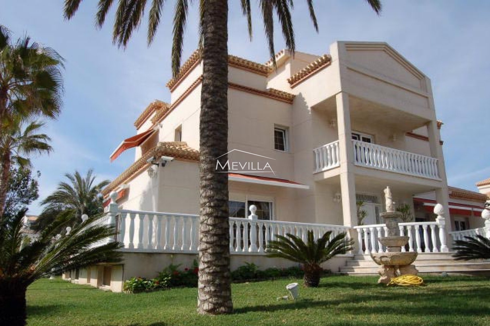 Salg (Resales) - Villa - Orihuela Costa - Playa Flamenca