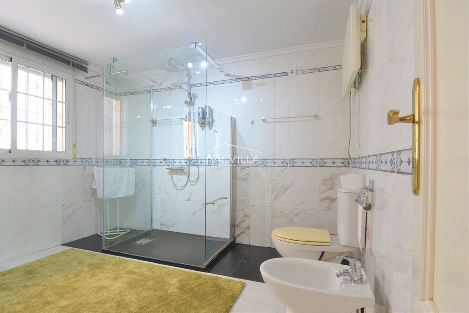 Salg (Resales) - Villa - Orihuela Costa - Playa Flamenca