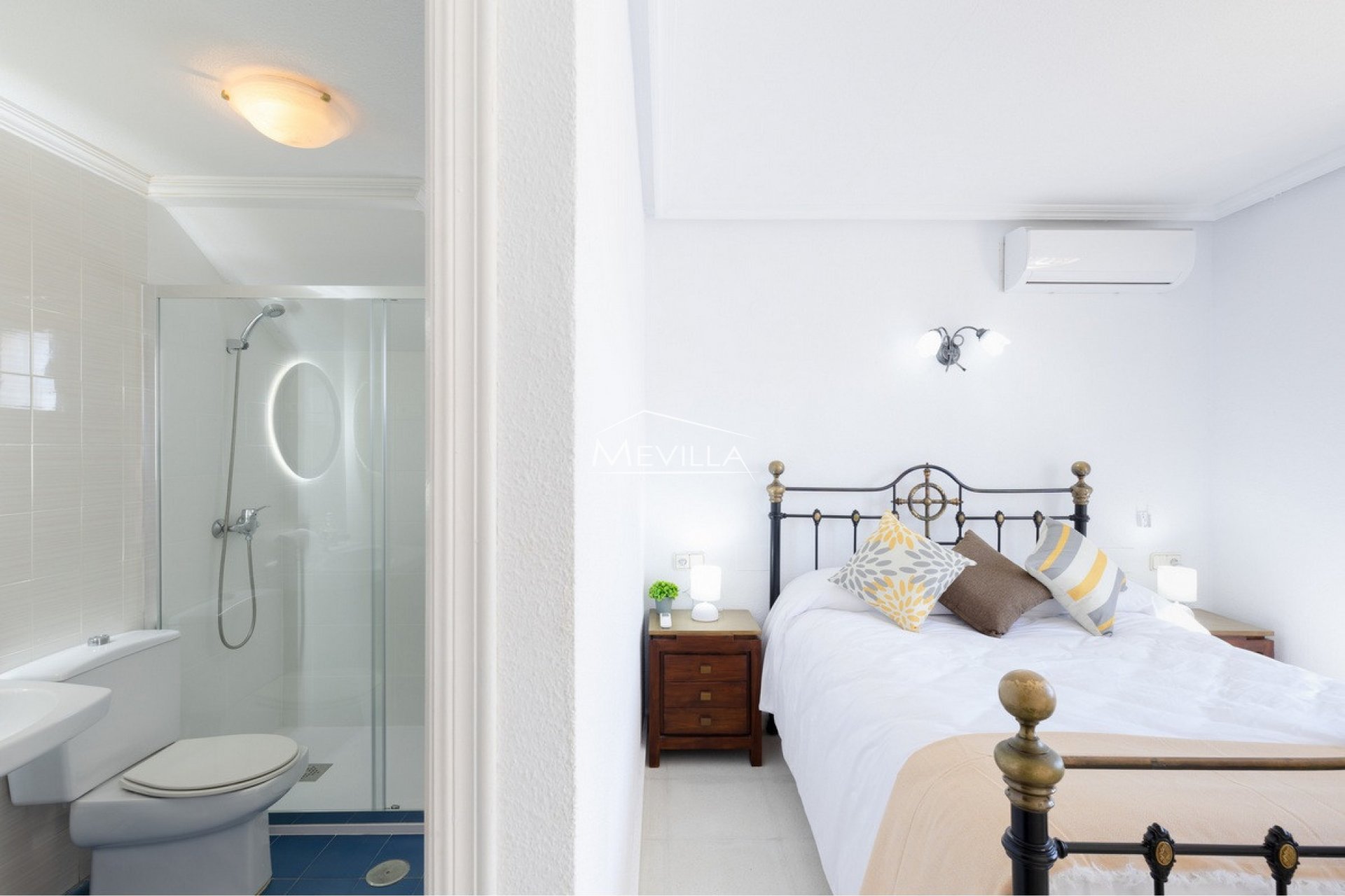 Salg (Resales) - Villa - Orihuela Costa - Playa Flamenca